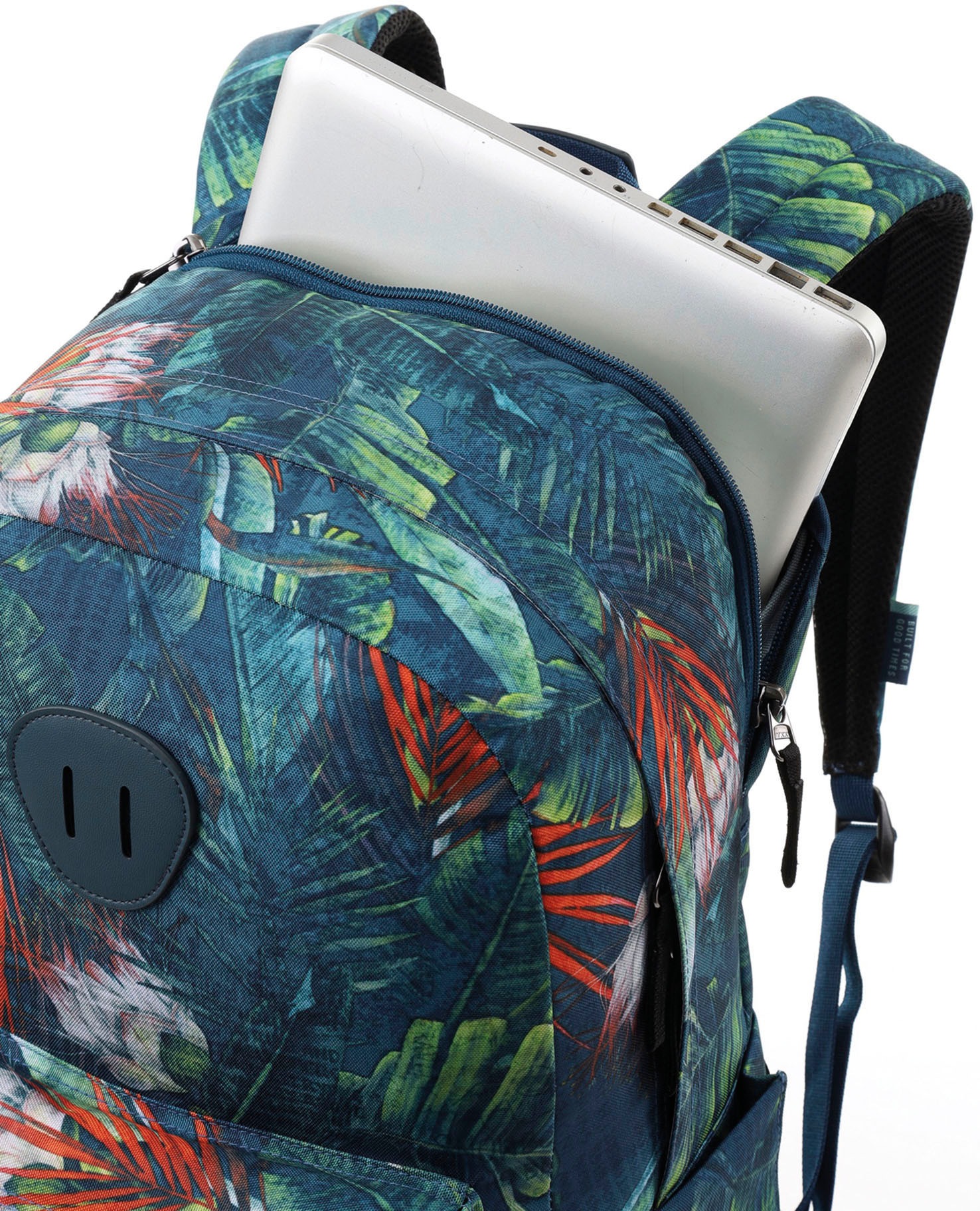 NITRO Sac à dos de loisirs »Urban Plus« Daypack, Streetpack im Retro-Look, Alltagsrucksack, Schulrucksack