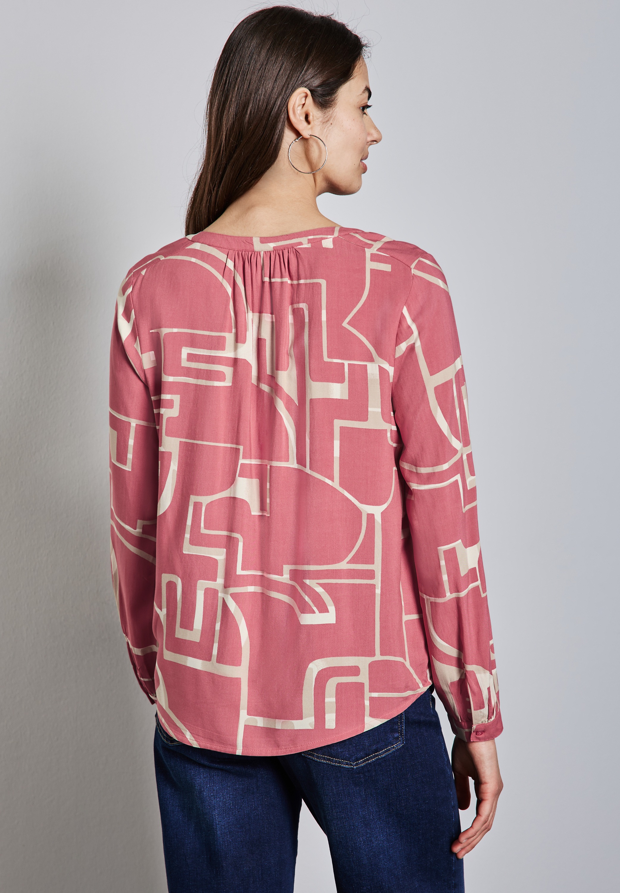 STREET ONE Blouse à manches longues , mit All-Over Print
