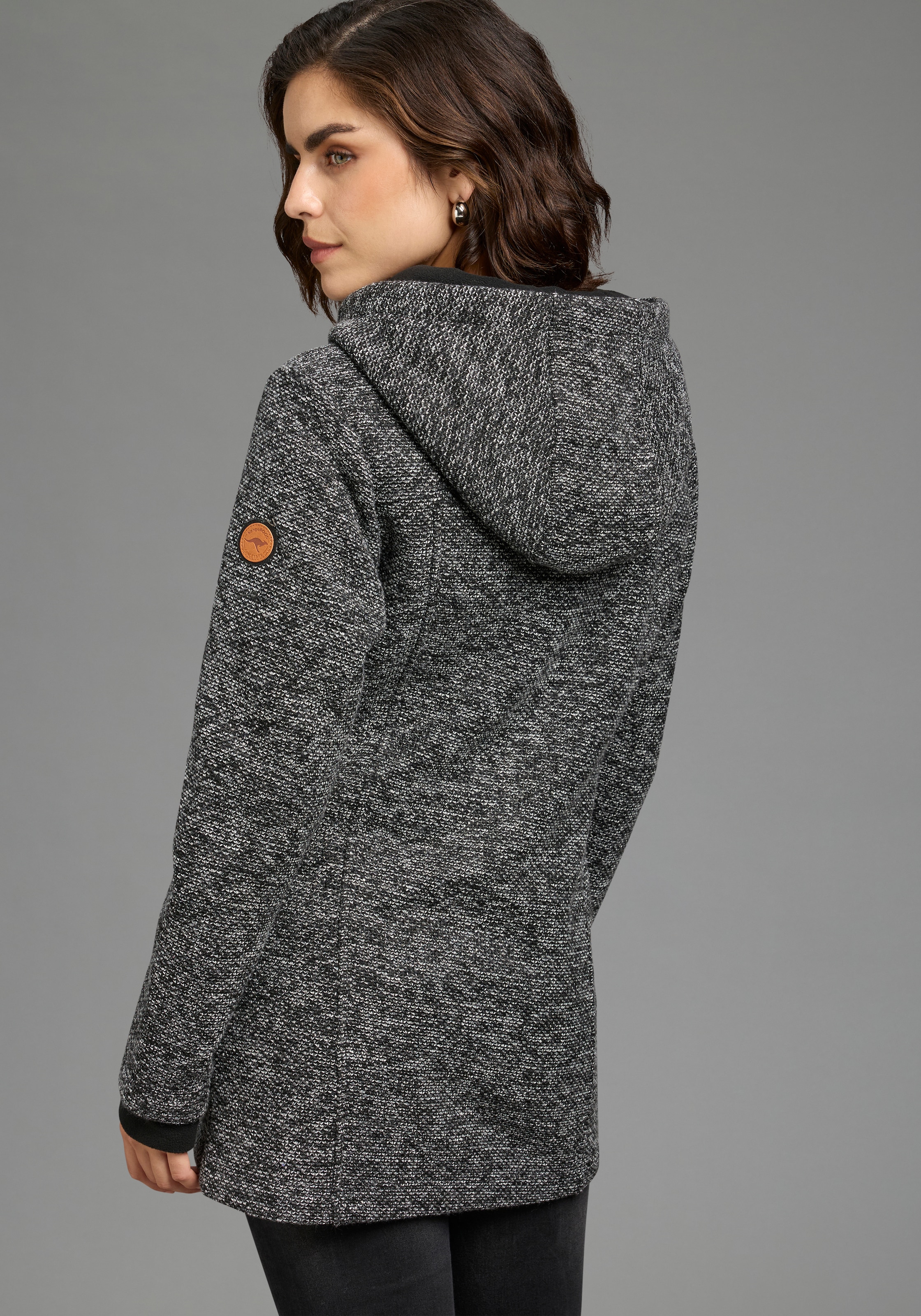 KangaROOS Strickfleecejacke mit Kapuze mit 2-Wege-Reissverschluss und Druckknöpfen, hüftbedeckend