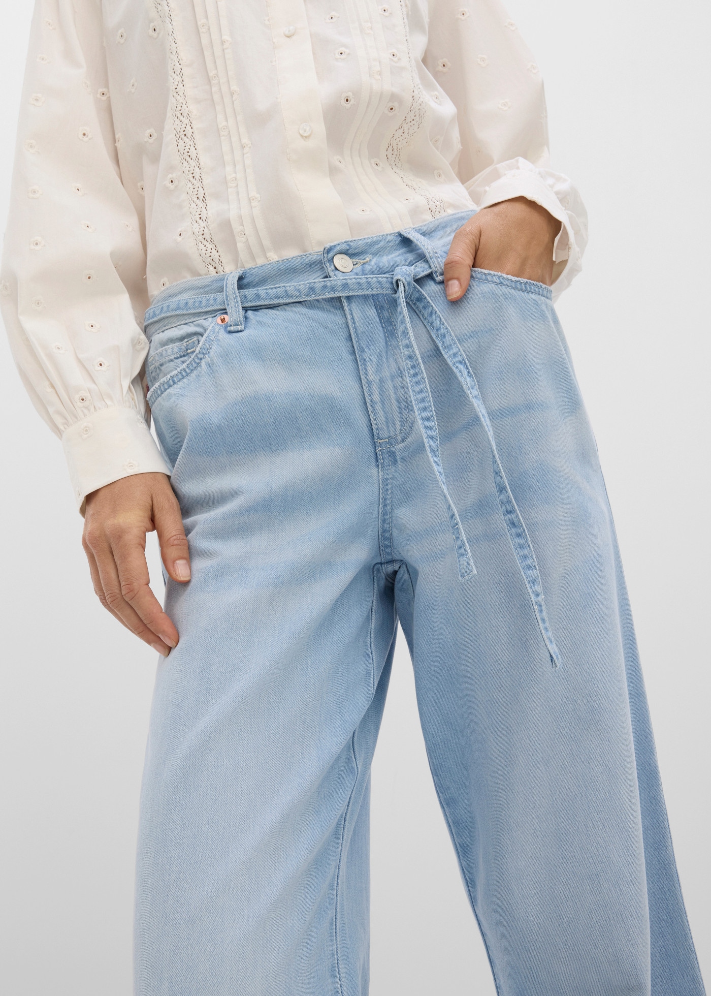 bonprix coupe ample loose fit, denim peu extensible, design 5 poches