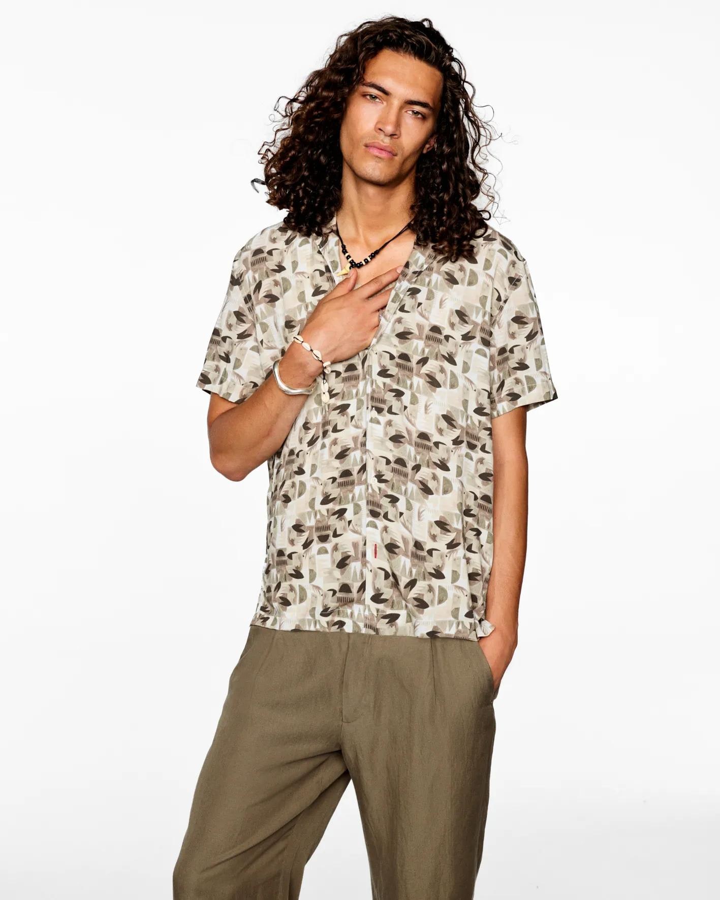 Joop Jeans Chemise à manches courtes »Hanes« avec imprimé intégral, col à revers