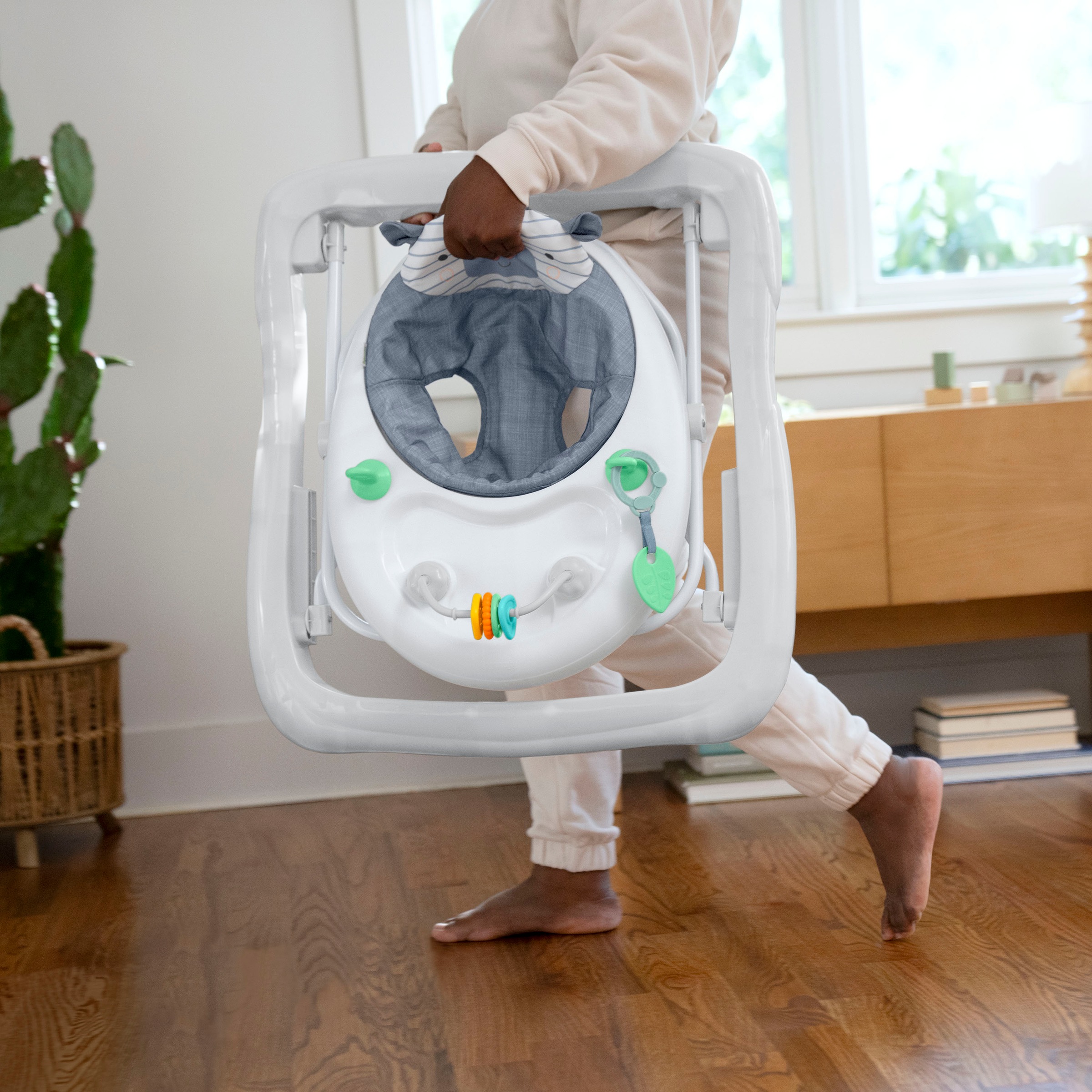 ingenuity Trotteur »Smooth Strides Activity Walker - Chambray«