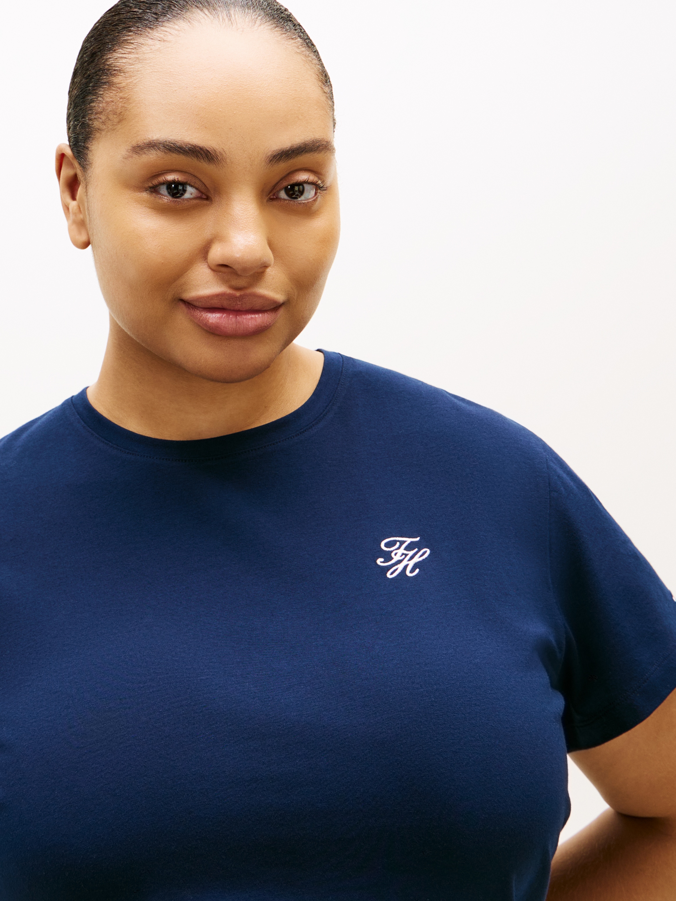 Tommy Hilfiger Curve Kurzarmshirt »CRV TH SCRIPT REG C-NK SS TEE« in grossen Grössen