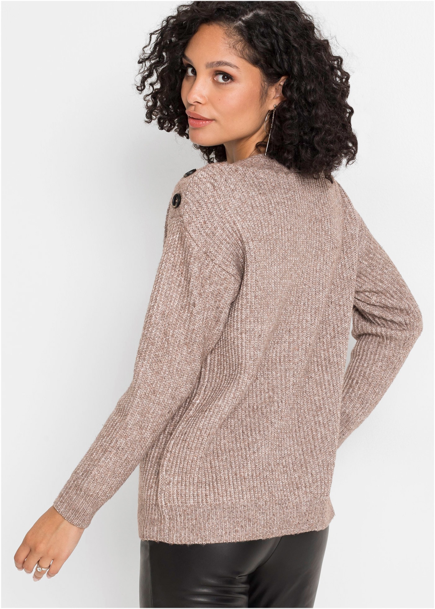 bonprix Strickpullover »Pullover mit Knöpfen« aus Polyester, mit Knopfverzierung, Oversize-Passform