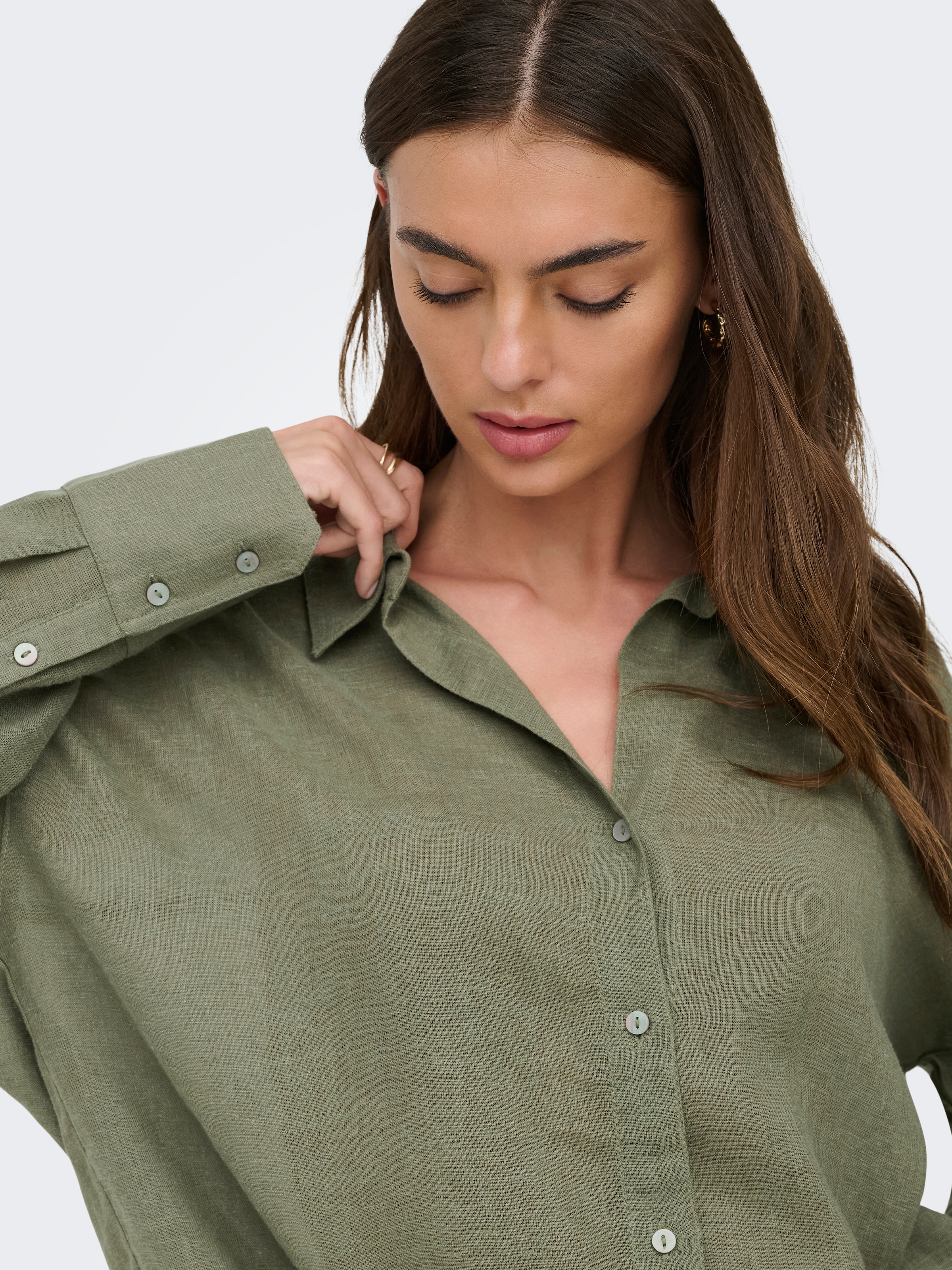 ONLY Blouse chemise »ONLBRUXELLES V- LS LIN BL SHIRT PNT NOOS« avec lin