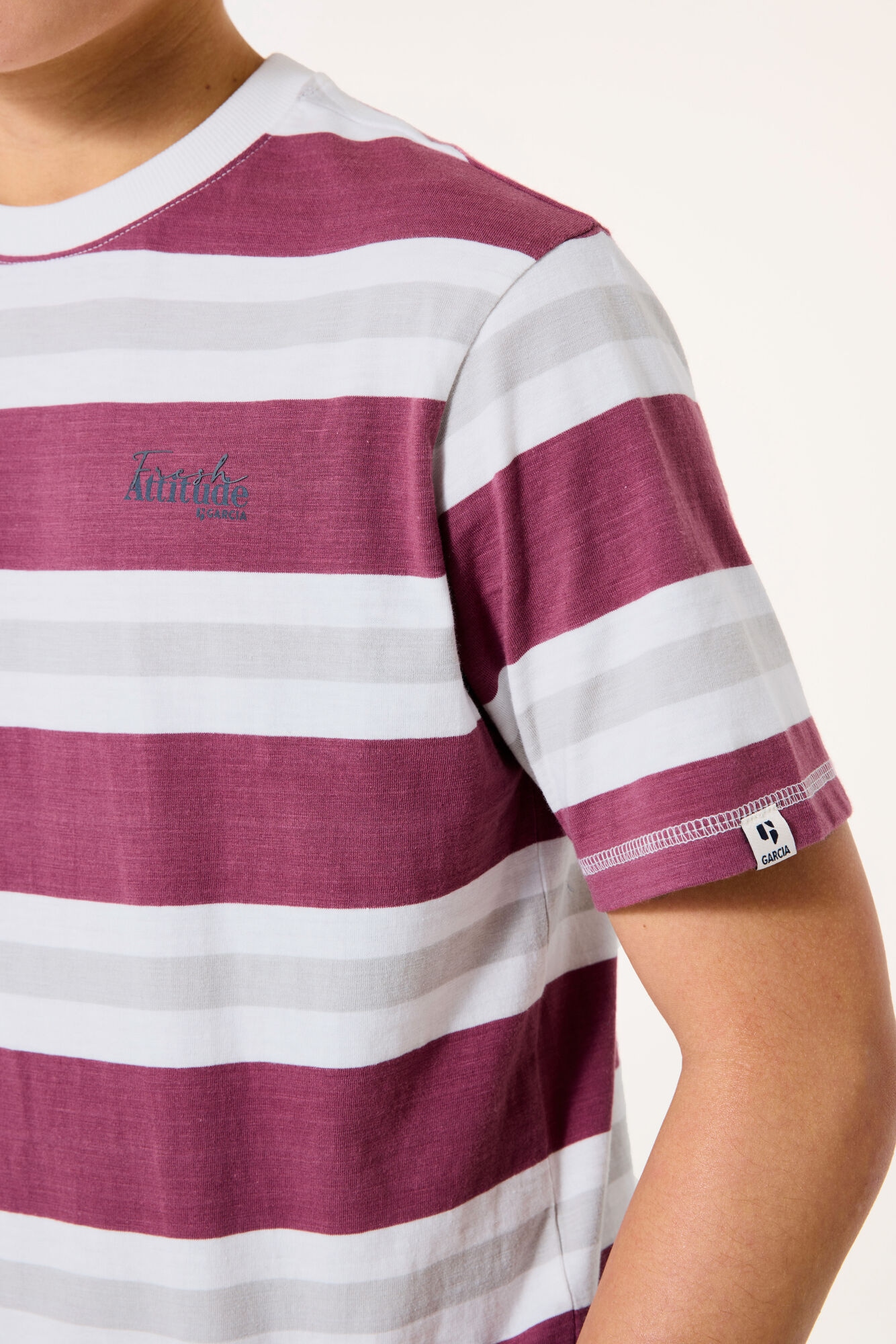 Garcia T-Shirt mit Streifen Muster