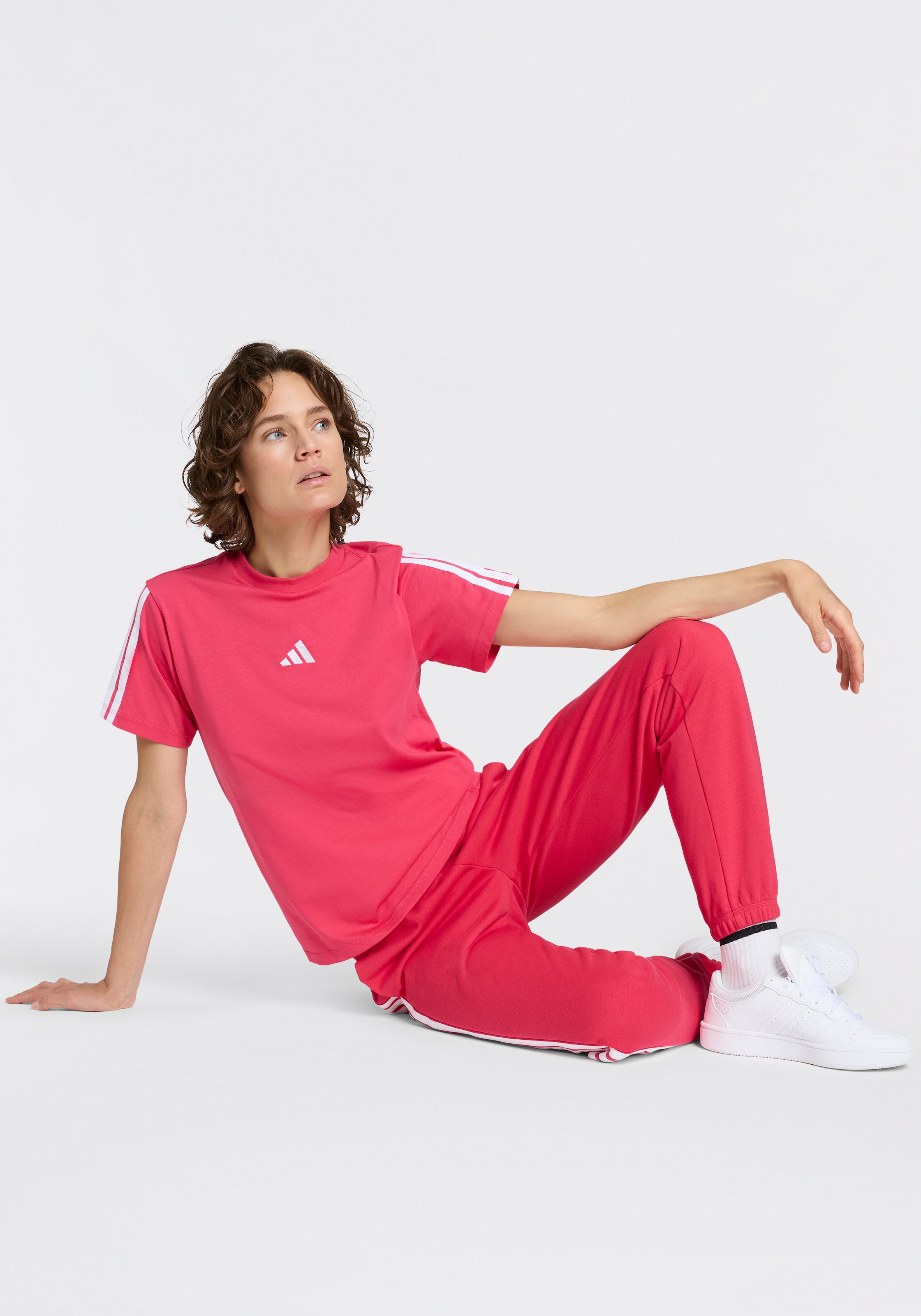 adidas Sportswear T-shirt »W 3S SJ T B« classiques 3 bandes sur les manches, sans fermeture