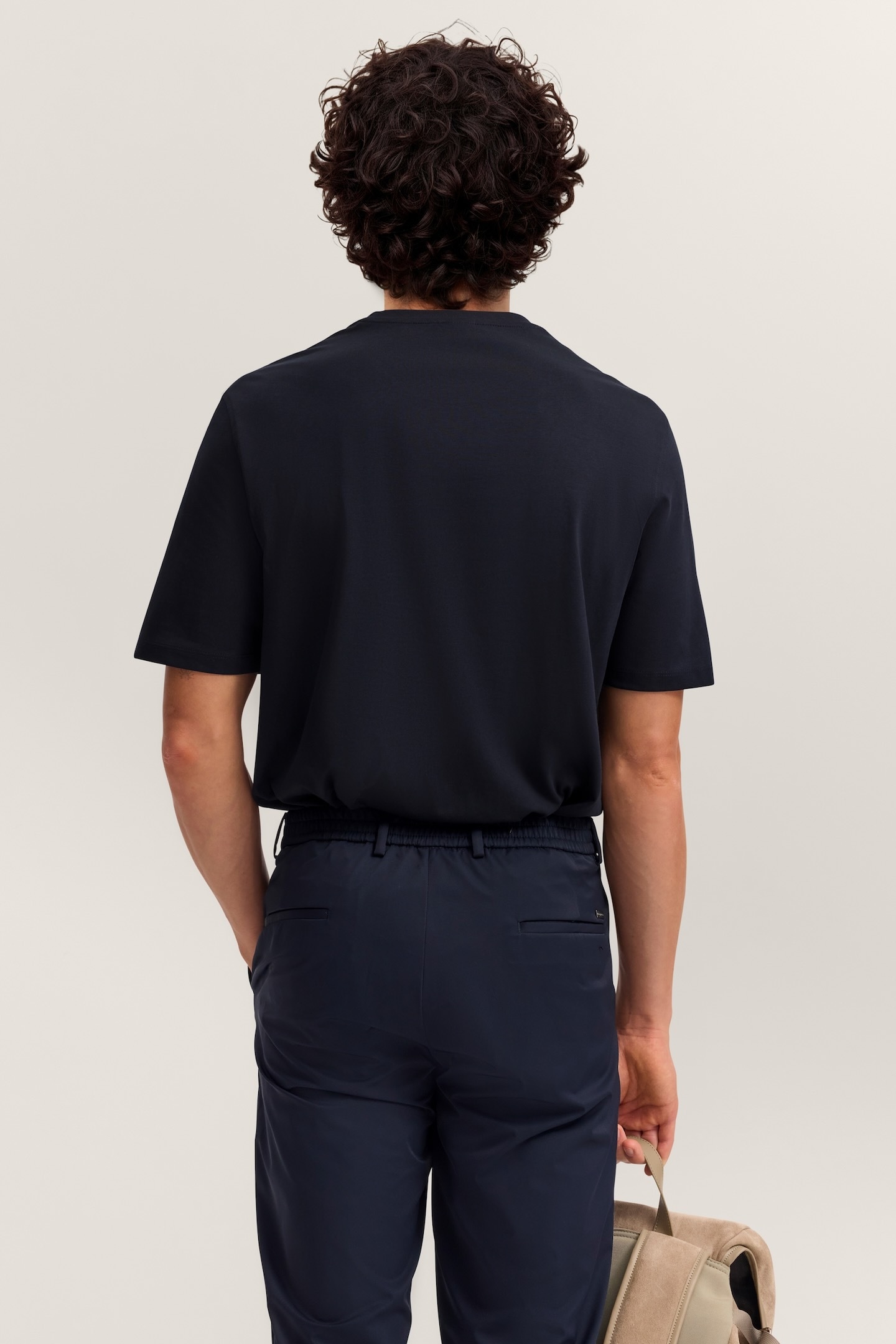 bugatti T-shirt »Modern Fit« mit Logo-Print und Rundhals aus Baumwolle