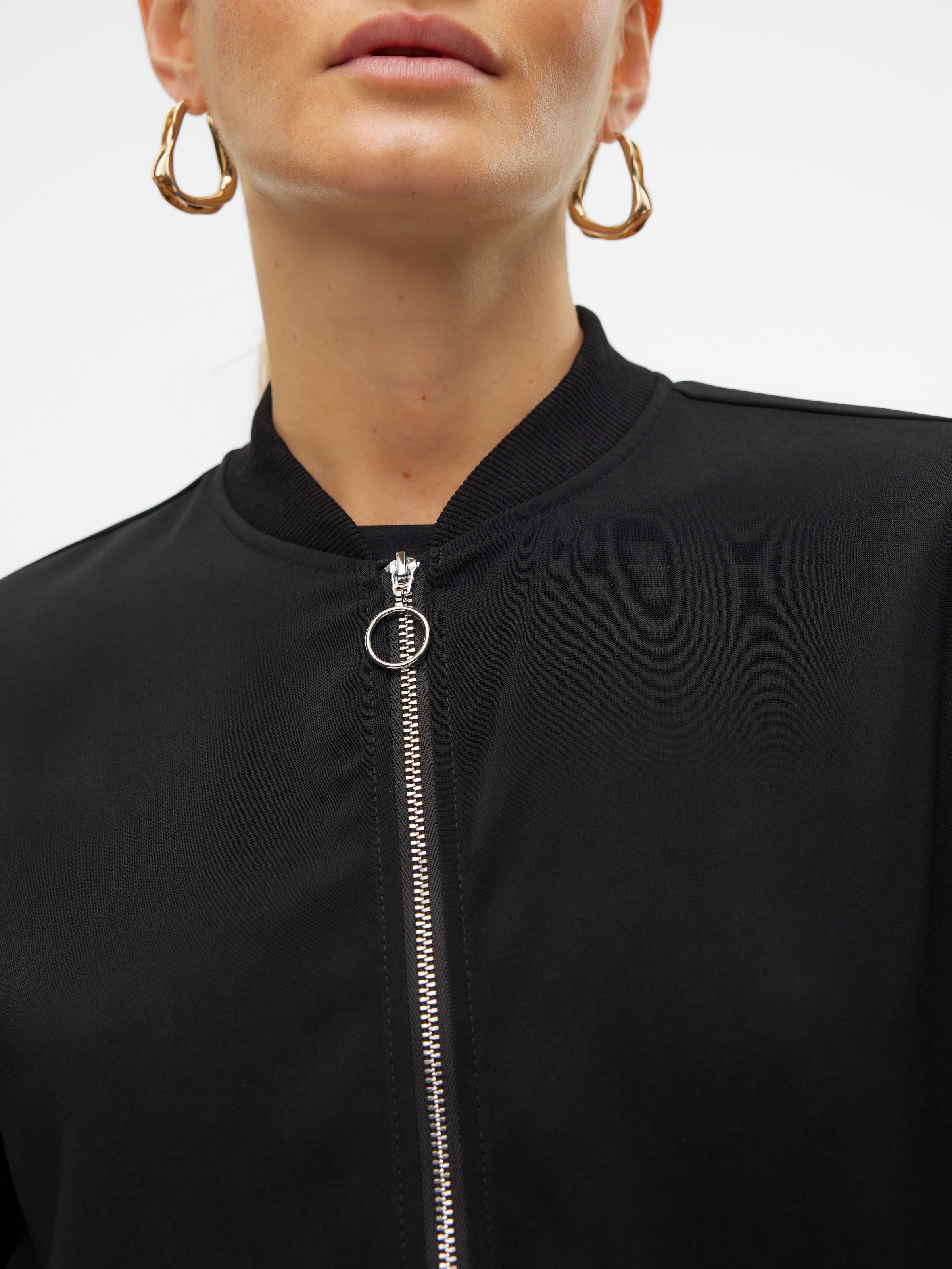 Vero Moda Veste bomber »VMCONNY, leichte Jacke für den Übergang« seitliche Eingrifftaschen, Rippbündchen