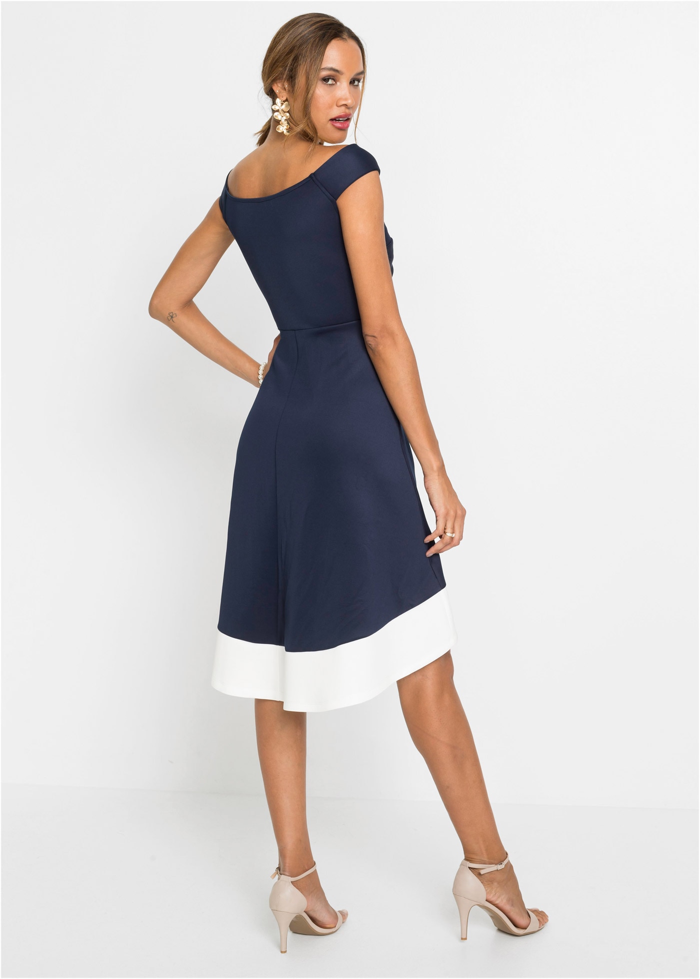 bonprix Robe off-shoulder für festliche Anlässe, aus festem Scuba-Stoff, mit Carmen-Ausschnitt