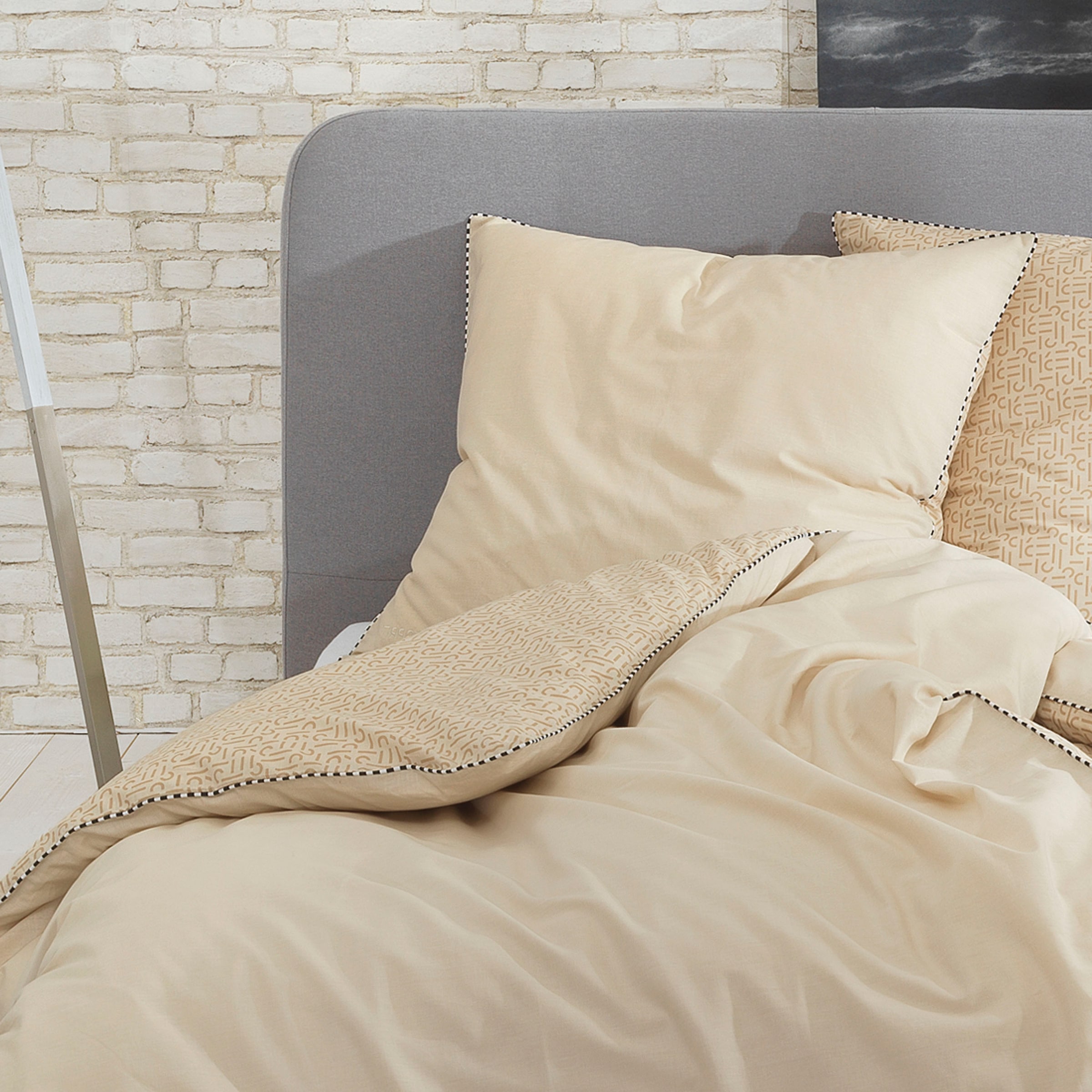 Esprit Wendebettwäsche »Scatter in Gr. 135x200, 155x220 oder 200x200 cm« 2 Stk. Bettwäsche aus Baumwolle, Bettwäsche mit Reissverschluss