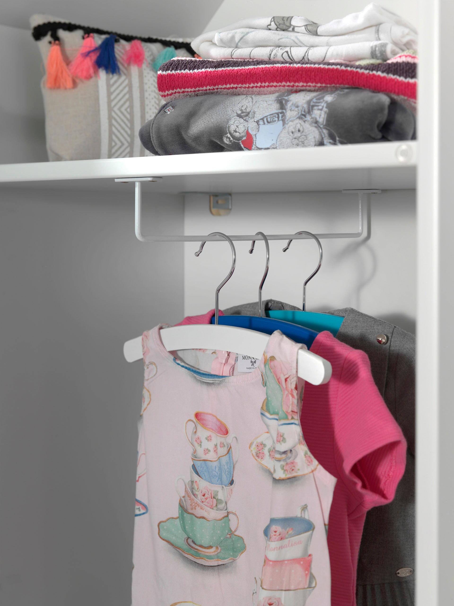 Vipack Armoires à vêtements »Casami, mit trendiger Optik in zeitlosem Design« L/H/P env. 57,6x171,3x37 cm, façades disponibles en différentes couleurs,  aménagement intérieur variable et beaucoup d’espace de rangement