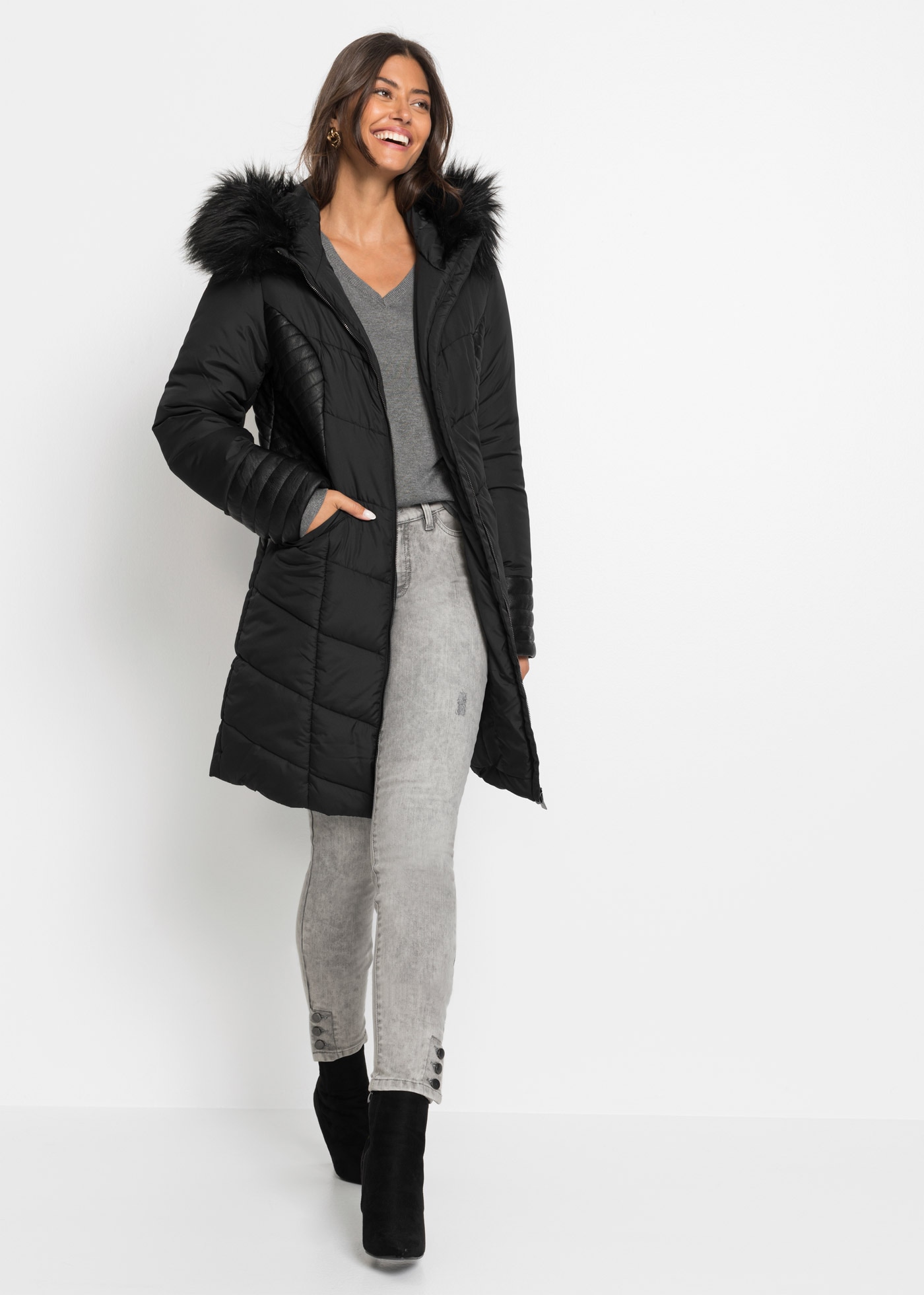 bonprix Manteau matelassé aus Polyester und Viskose, mit Kapuze, lockere Passform