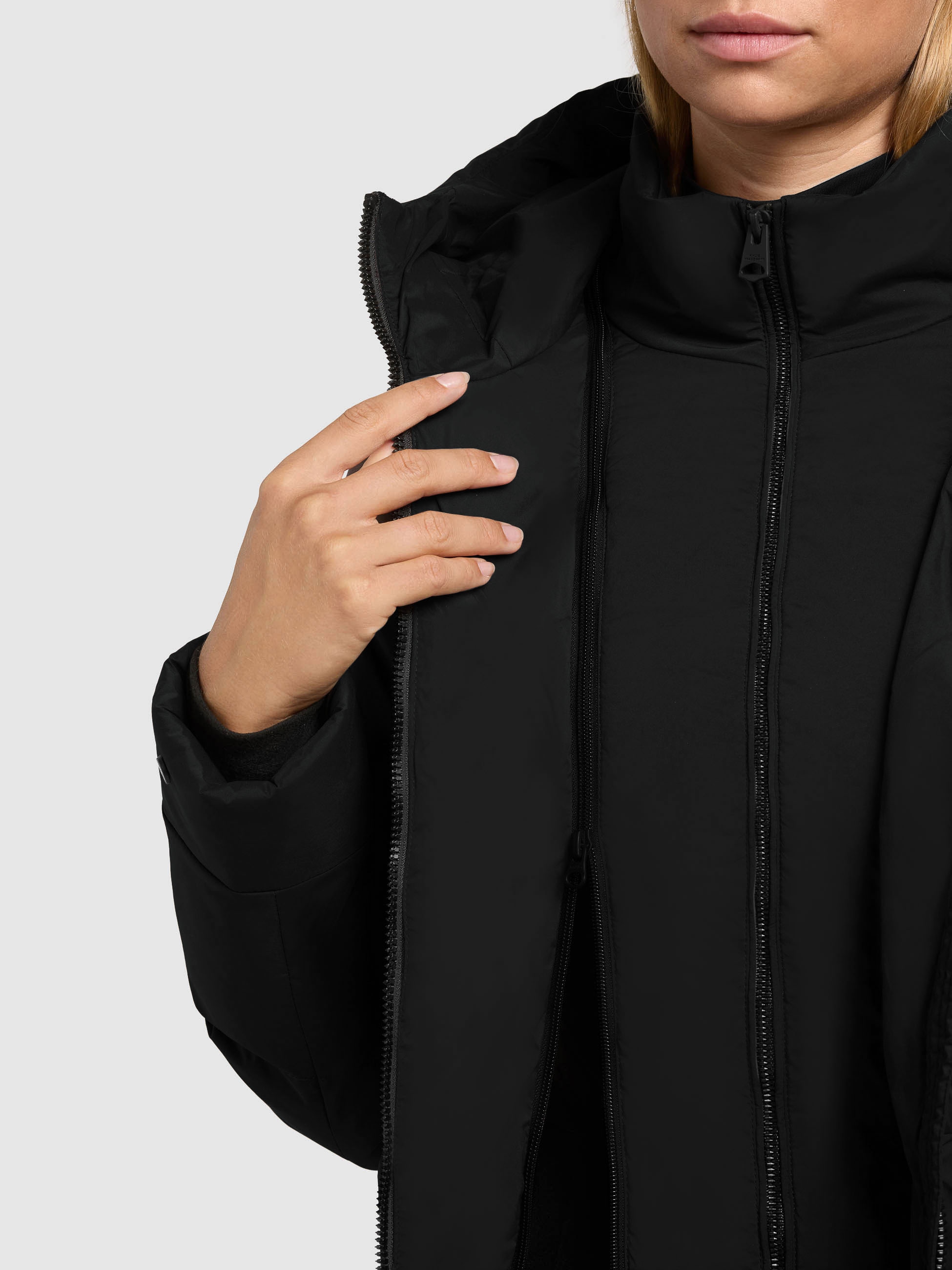 khujo Steppjacke »RABB« mit Kapuze Applikationen aus Lederimitat