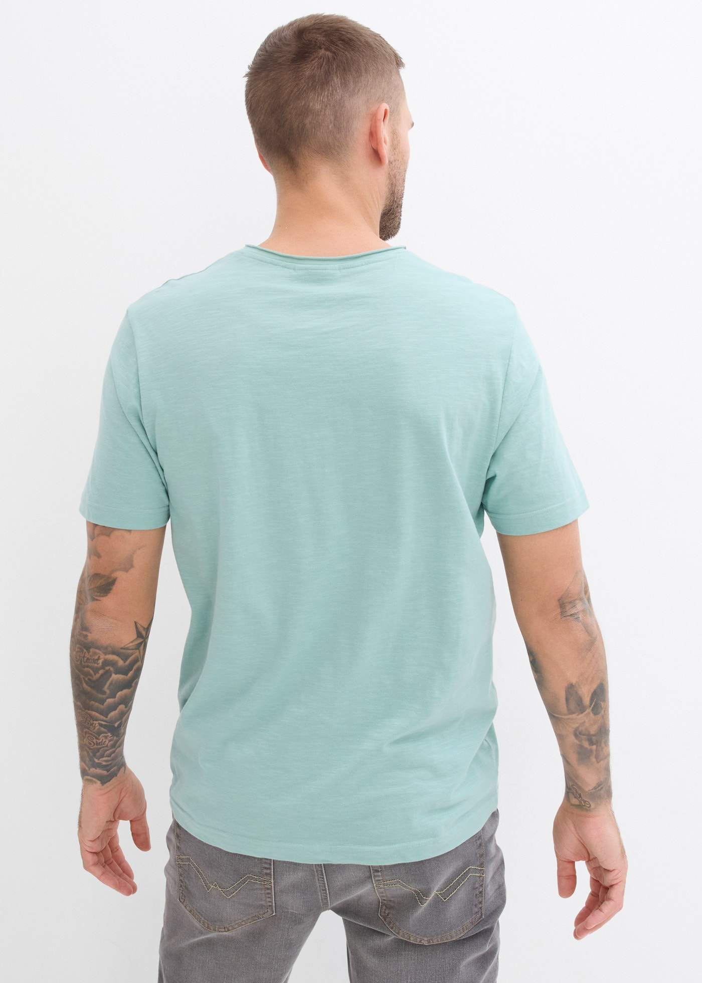 bonprix T-shirt »T-Shirt aus reiner Baumwolle« Regular Fit, offene Kanten am Ausschnitt, aus reiner Baumwolle