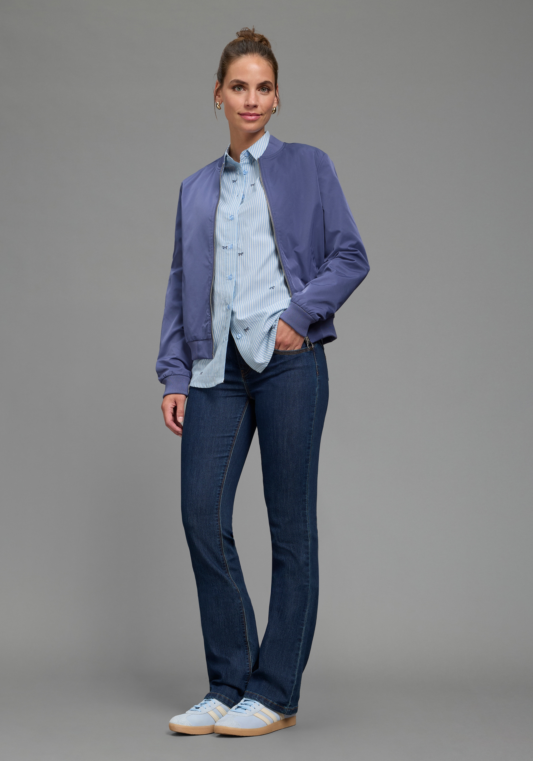 Arizona Jeans bootcut »Shaping« bootcut, coutures contrastées, lavage effet usé, taille basse