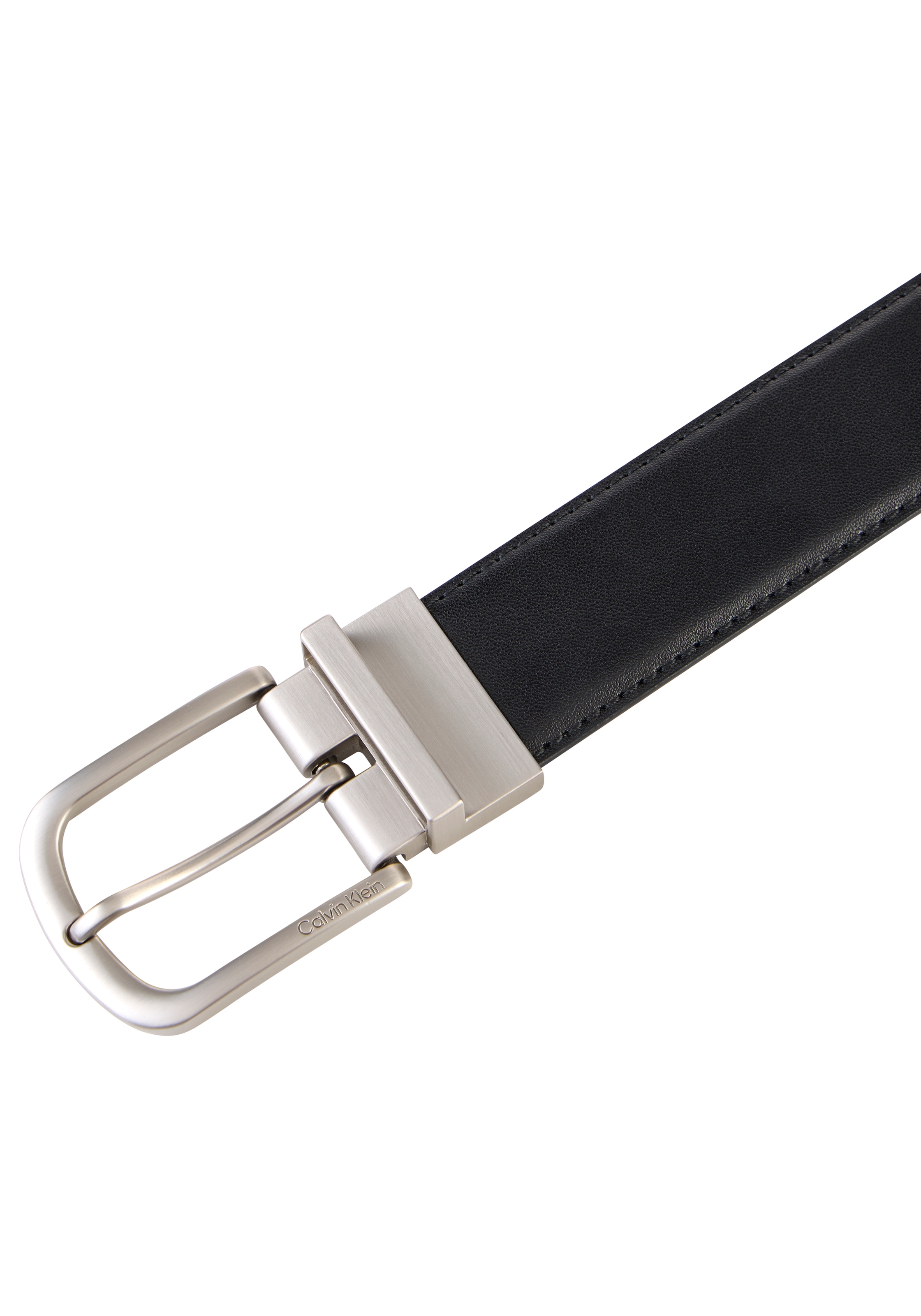 Calvin Klein Jeans Ceinture en cuir »CURVED PIN BUCKLE SMOOTH 32MM AD« Coupe régulière et taille ajustable