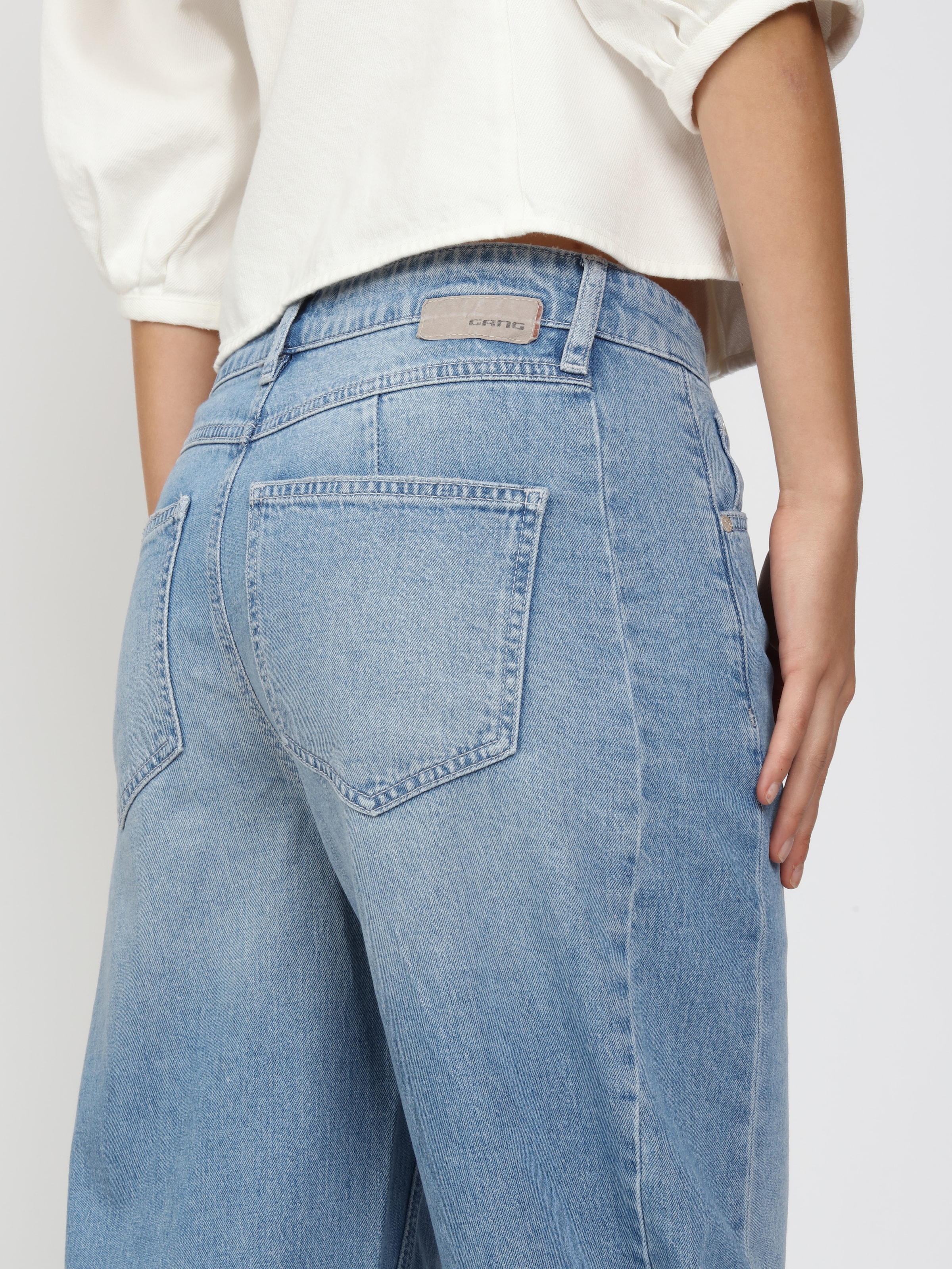 GANG Jeans à 5 poches »94BLAKE« avec bande latérale insérée, court