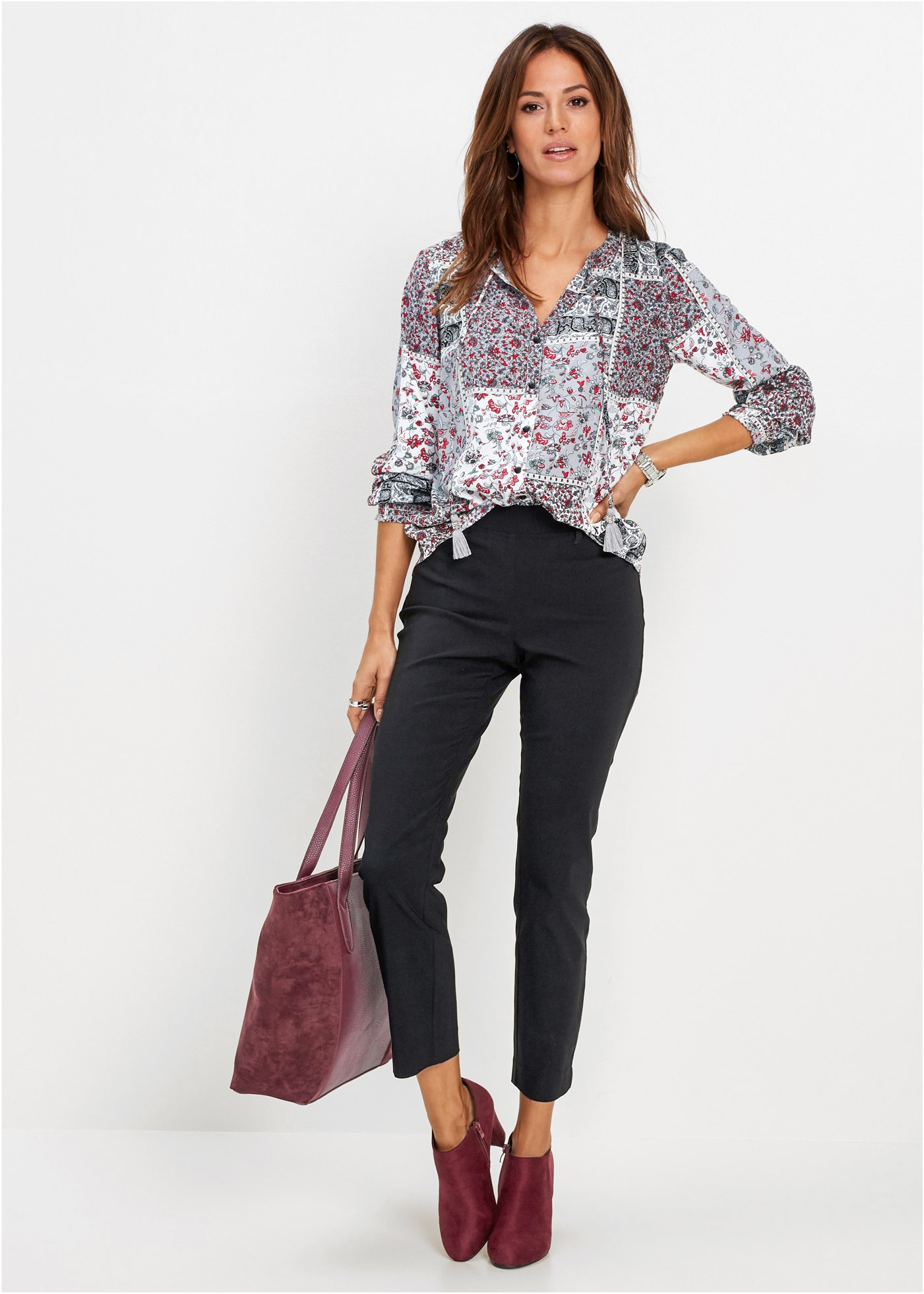 bonprix Blouse à manches longues 1 Regular Fit, eleganter Stil, mit langem Arm, aus Polyester