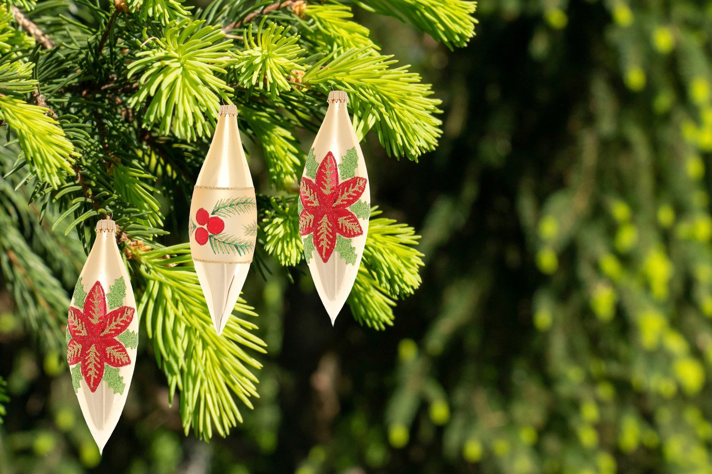 Krebs Glas Lauscha Christbaumschmuck »Weihnachtsstern & Beeren, in Olivenform« Weihnachtsdeko, Christbaumkugeln aus Glas, Weihnachtsbaumkugel