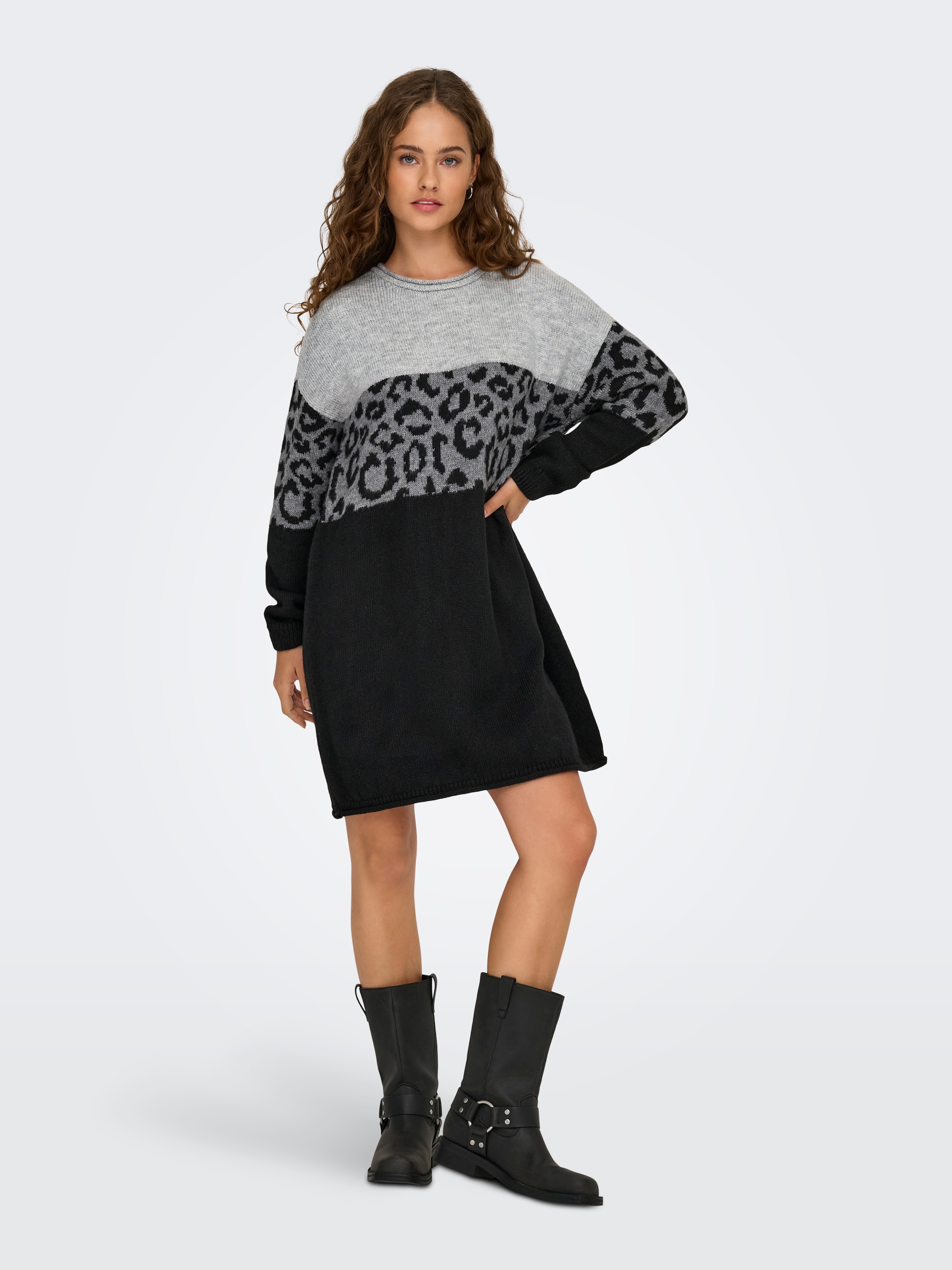 ONLY Robe en tricot »ONLJADE PATTERN LS O-NECK DRESS RP KNT« fibre synthétique, coupe régulière