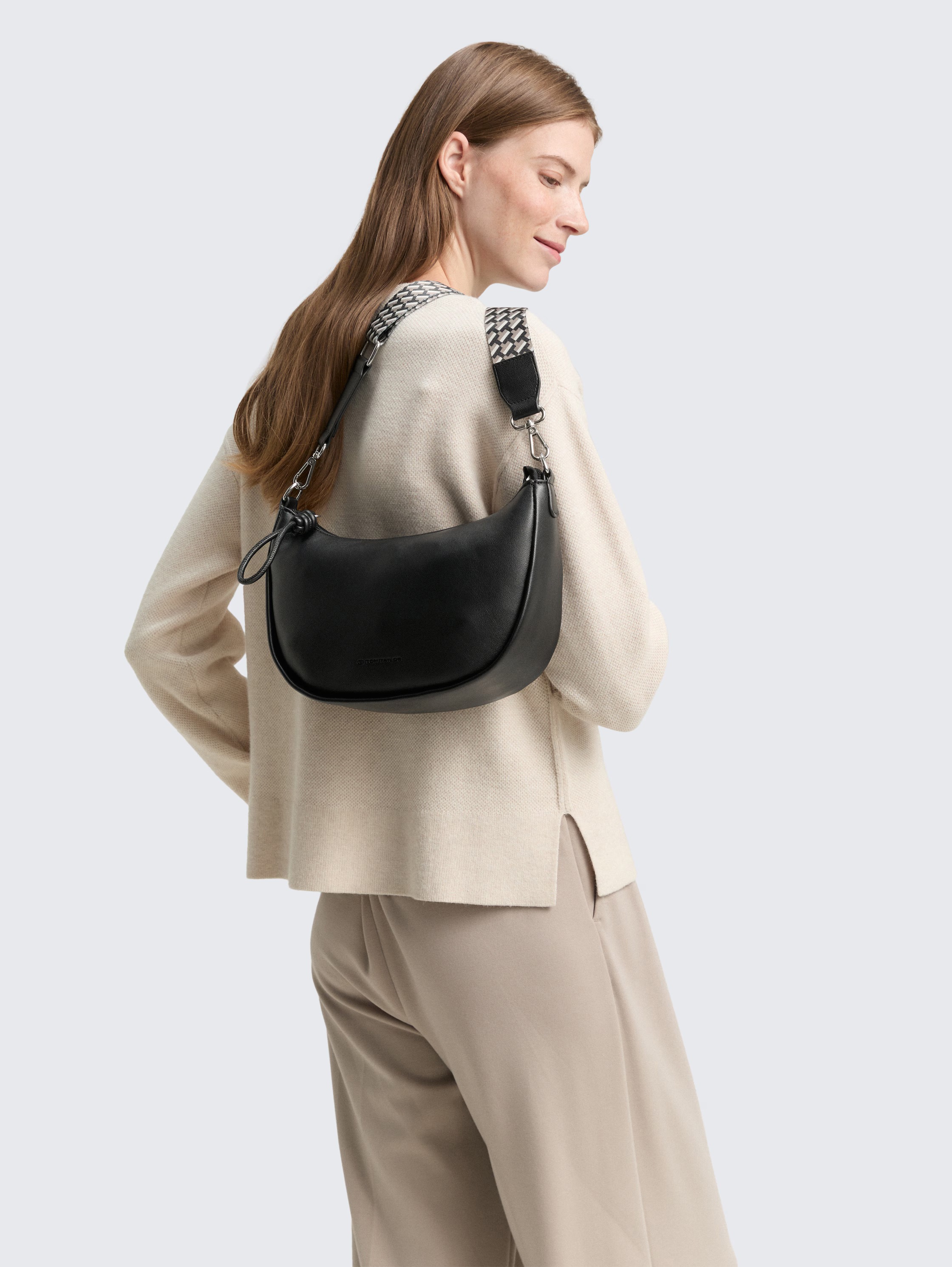 TOM TAILOR Handtasche »Tatiana« fein gewebter dreifarbiger Gurtband mit harmonischem „T“´Logodruck