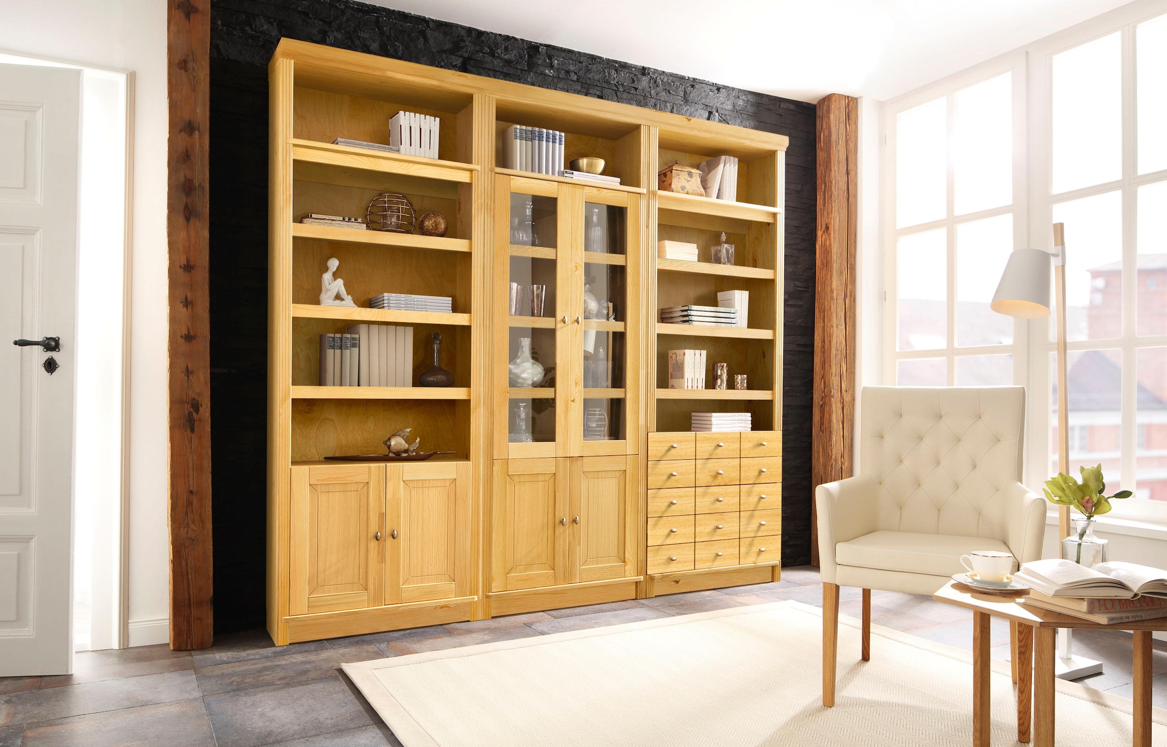 Home affaire Bücherregal »Soeren Vitrine mit 2 Glastüren, Breite/Tiefe: 80/220 cm« Kiefer massiv, Tiefe 29 cm, 2 Holz- und 2 Türen mit Klarglas- Einsatz