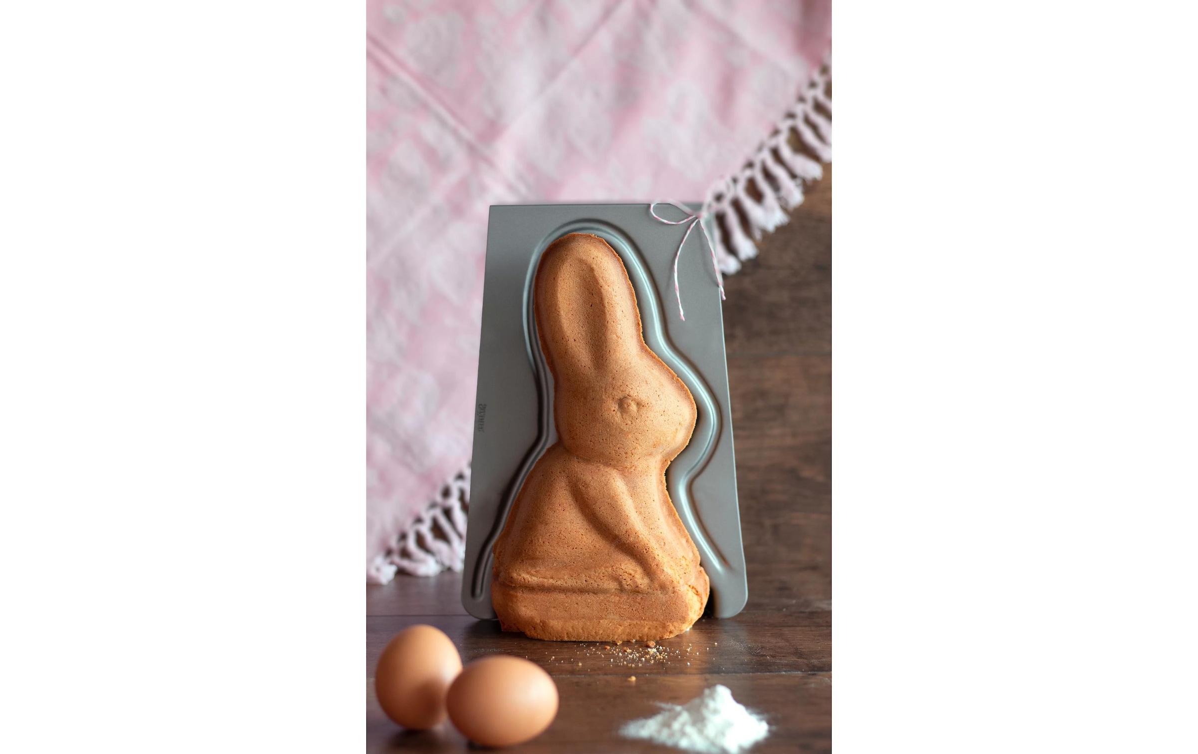 STÄDTER Backform »3D Osterhäschen 18 x 26 x 8 cm«