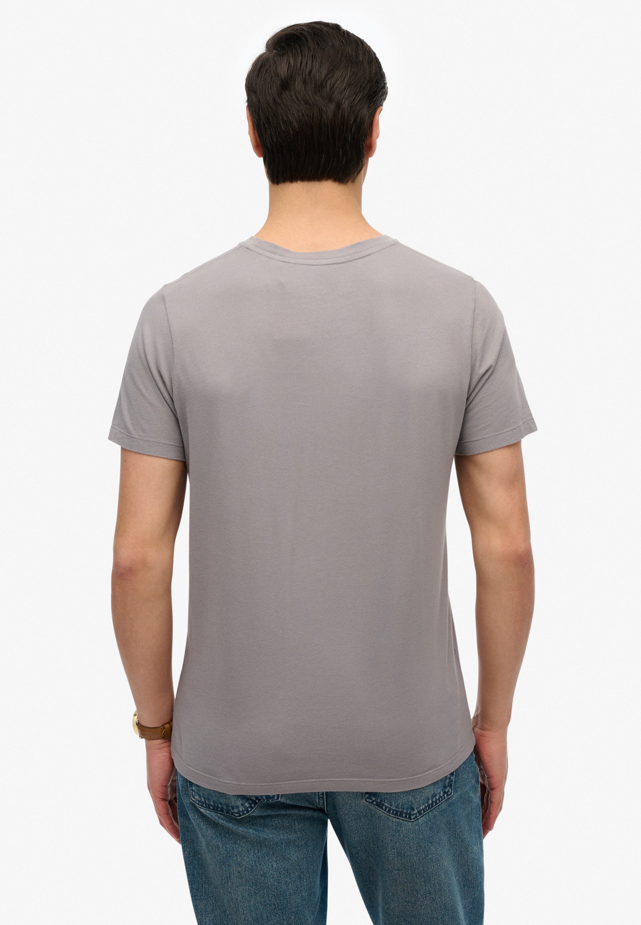 Superdry Rundhalsshirt »CLASSIC ESSENTIAL POCKET TEE« mit stylischer, aufgesetzter Brusttasche