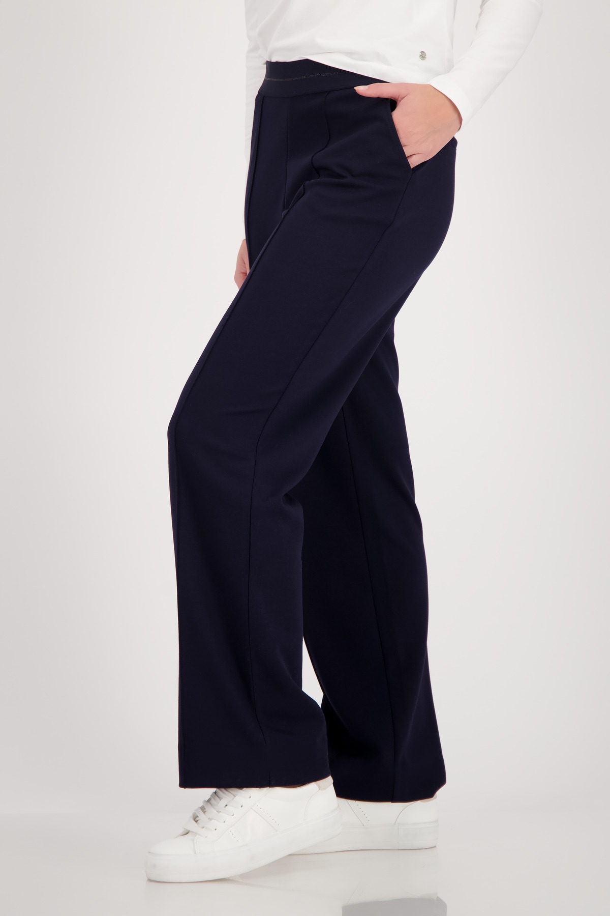 Monari Pantalon de jogging »Basic Lurex«  elastischer Bund mit Glitzerstreifen, Straight Fit