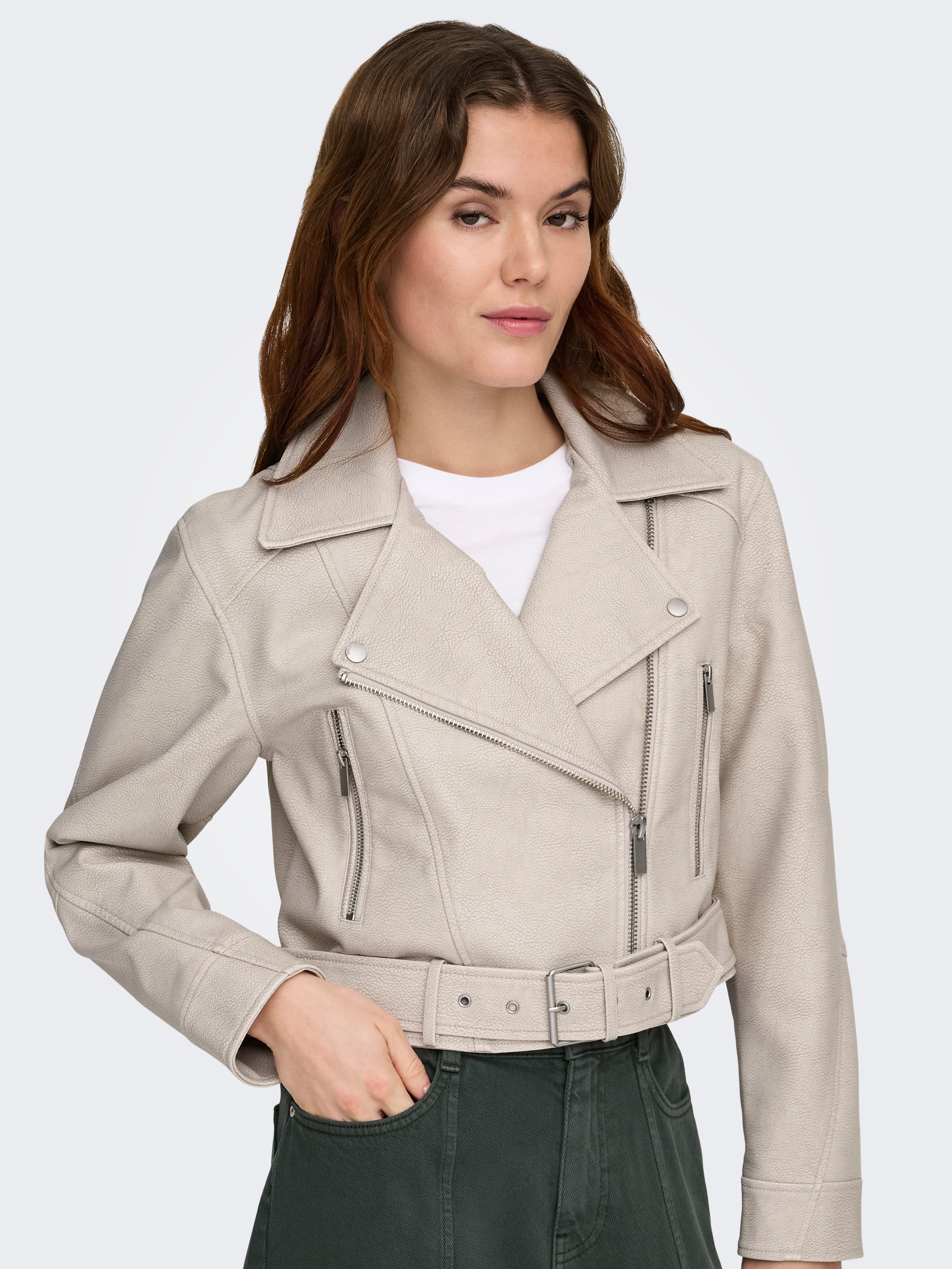ONLY Veste en imitation cuir »ONLPAULINE FAUX LEATHER JACKET CC OTW« avec détails style biker