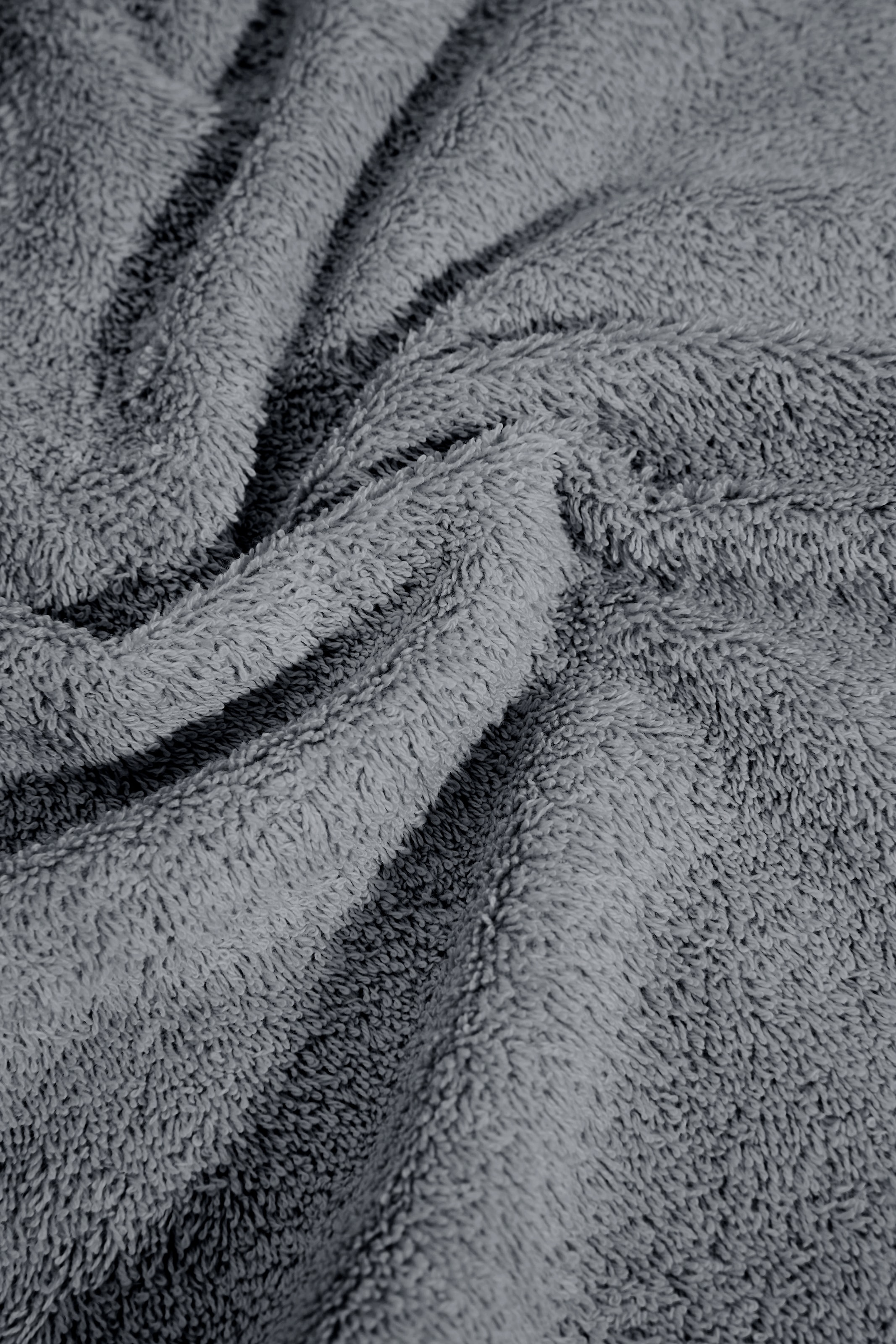 GOODproduct Duschtücher »Vanessa, 4 Duschtücher, 70x140cm, in Standard- und Premium-Qualität« Handtücher mit Bordüre, 100% Baumwolle, einfarbig, weich