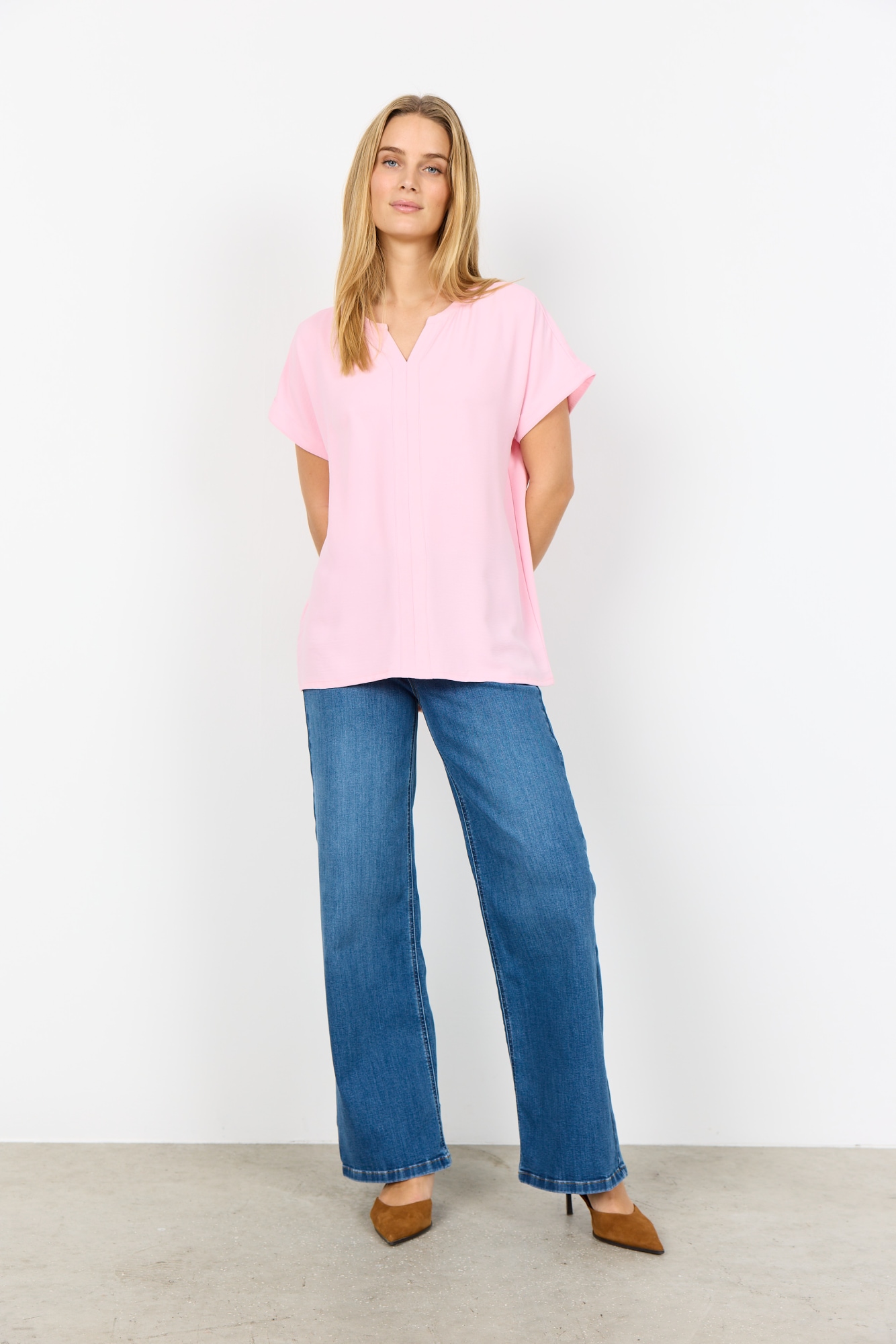 soyaconcept Shirtbluse »SC-CATH 1« normale Passform, mit V-Ausschnitt, aus pflegeleichter Kunstfaser
