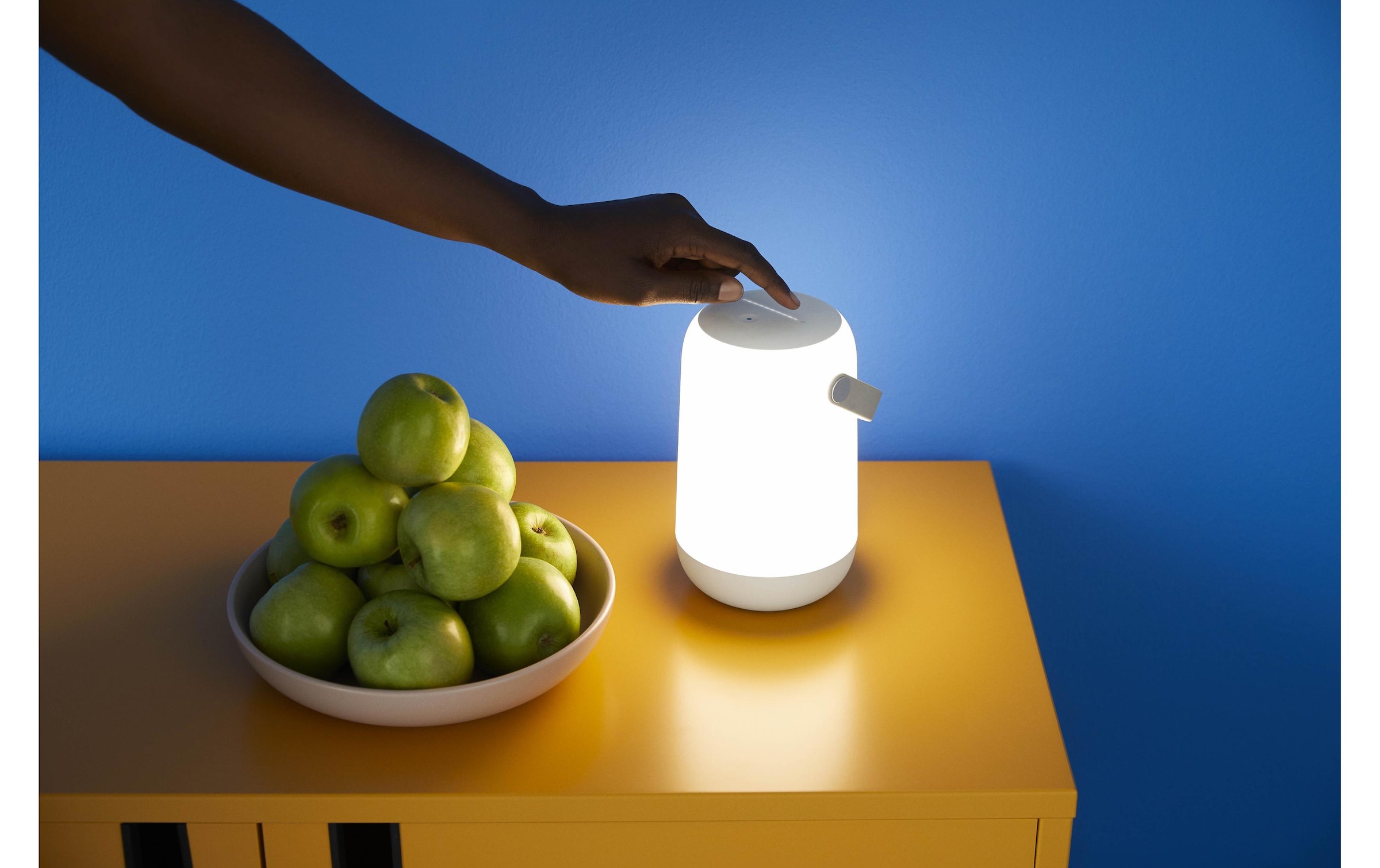 WiZ Lampe LED intelligente »13.5W Portable Tunable White & Color«