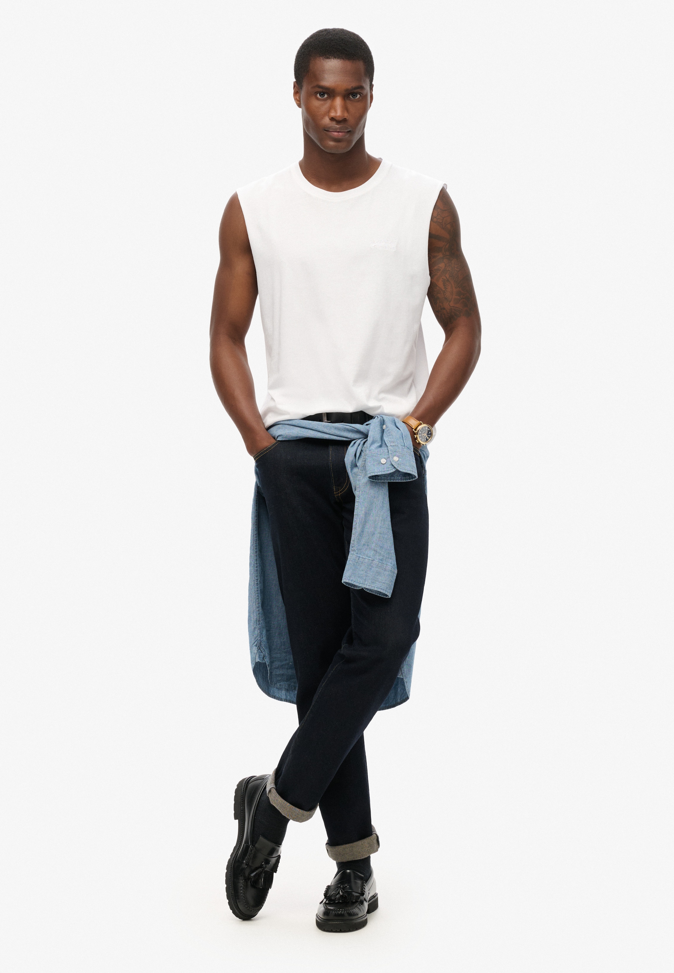 Superdry Tanktop »ESSENTIAL LOGO TANK UB« mit lockerer Passform, aus Baumwolle und Single Jersey