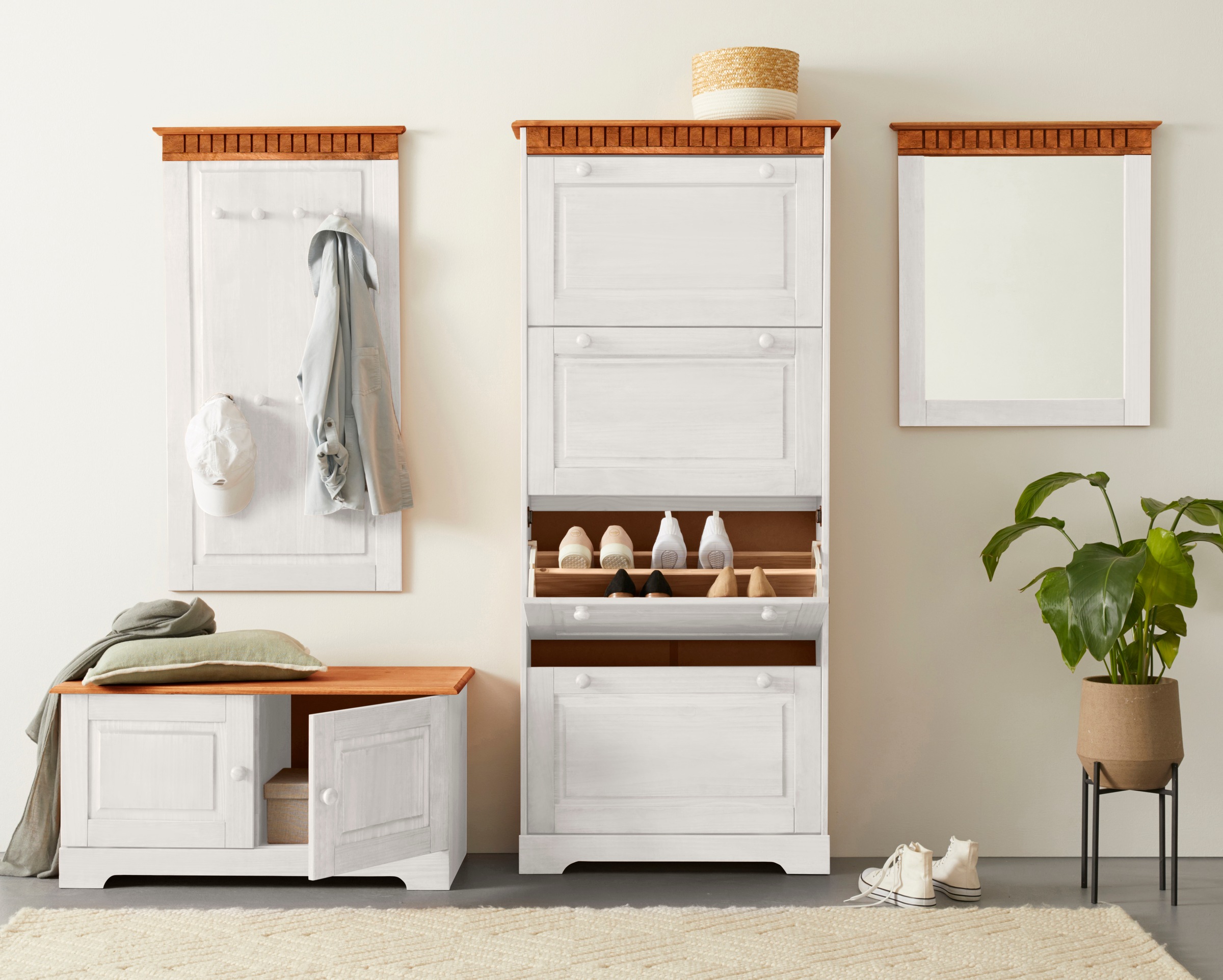 GOODproduct Miroir de vestiaire »Lisa« mit dekorativen Fräsungen, Spiegelfläche ca. 44 x 56 cm