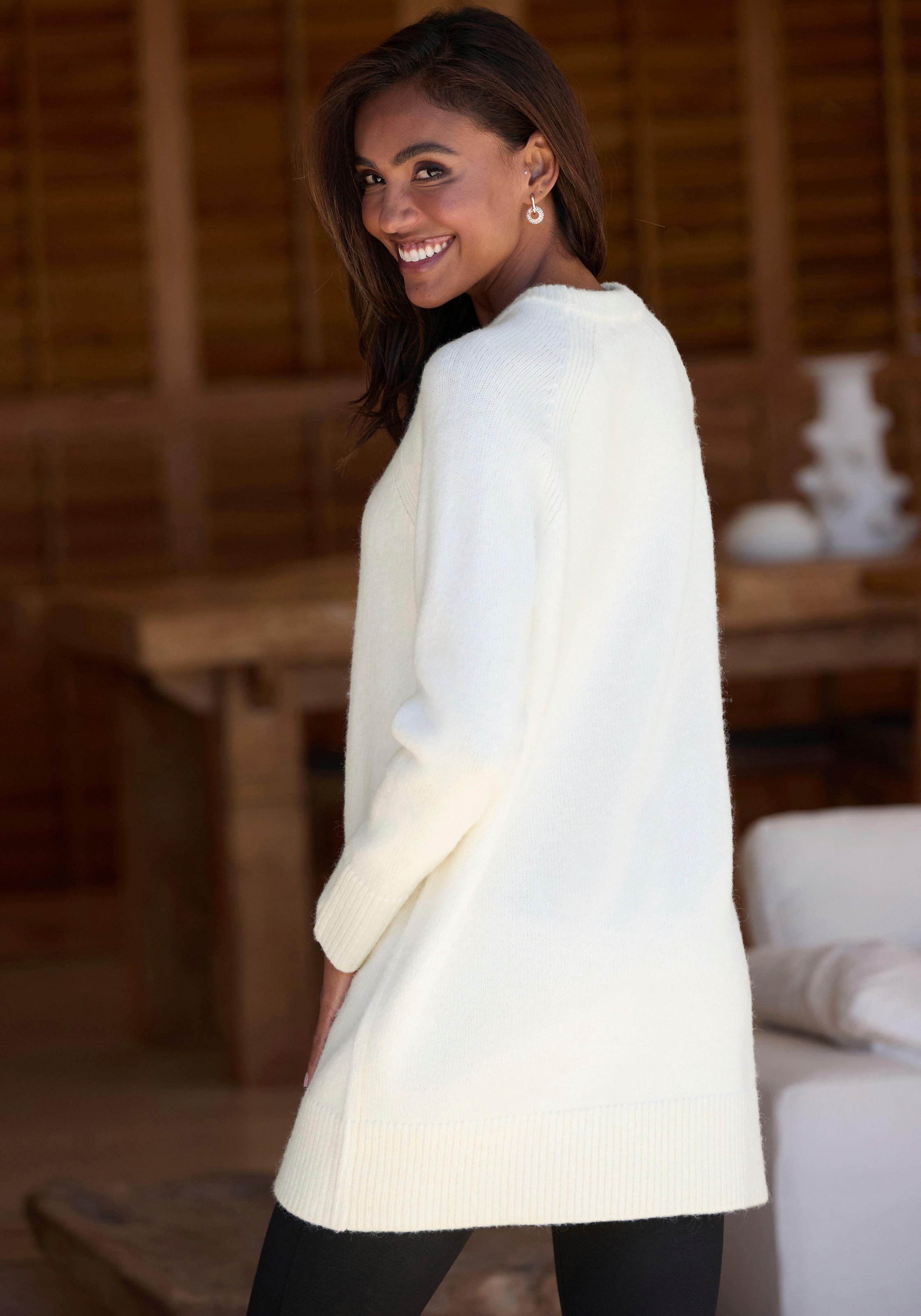 LASCANA Pull long in lässiger Form aus supersofter Qualität, Kuschelpulli, Pulloverkleid