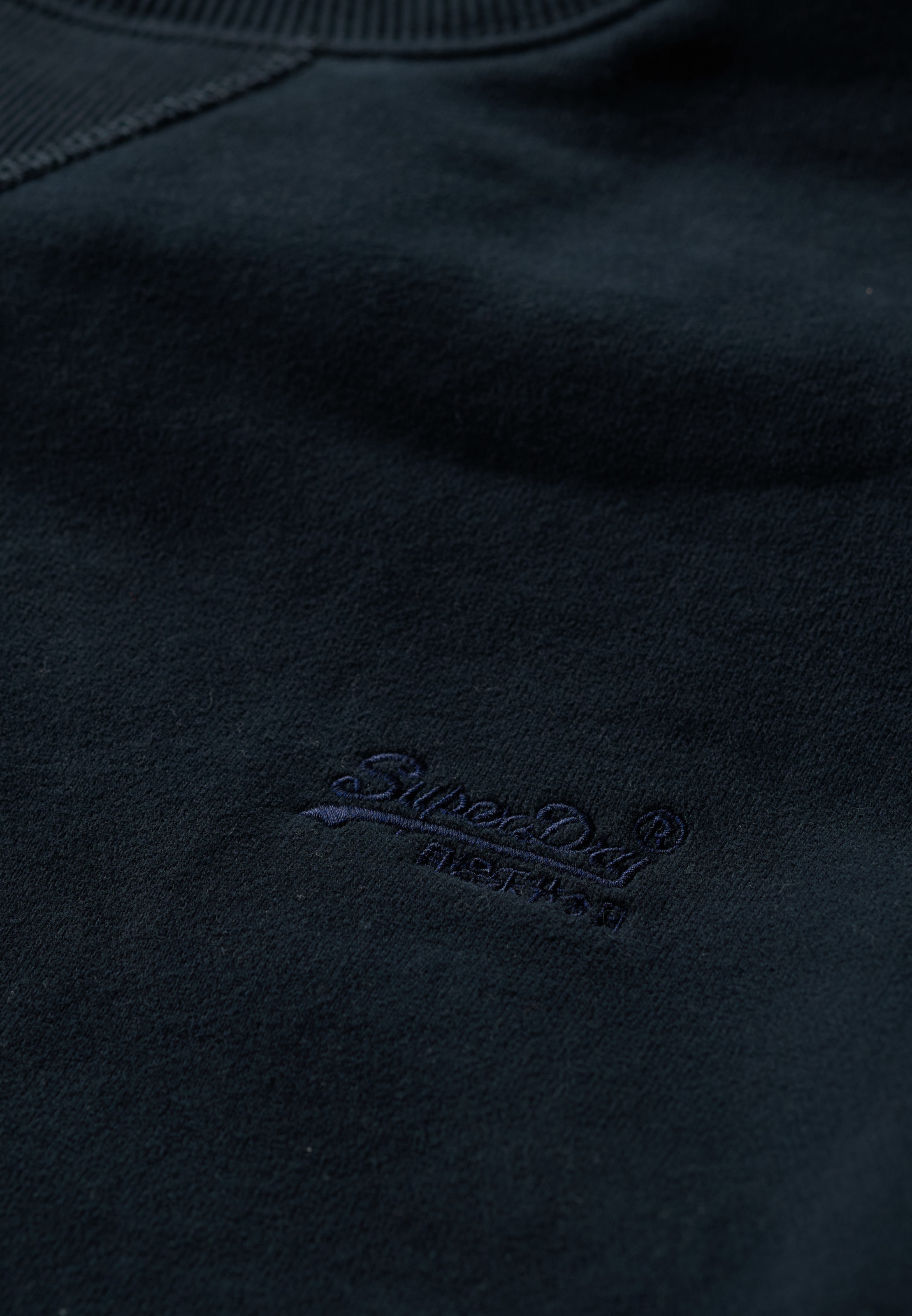 Superdry Sweatshirt »ESSENTIAL LOGO CREW SWEATSHIRT«, Baumwollmischung, loose fit
