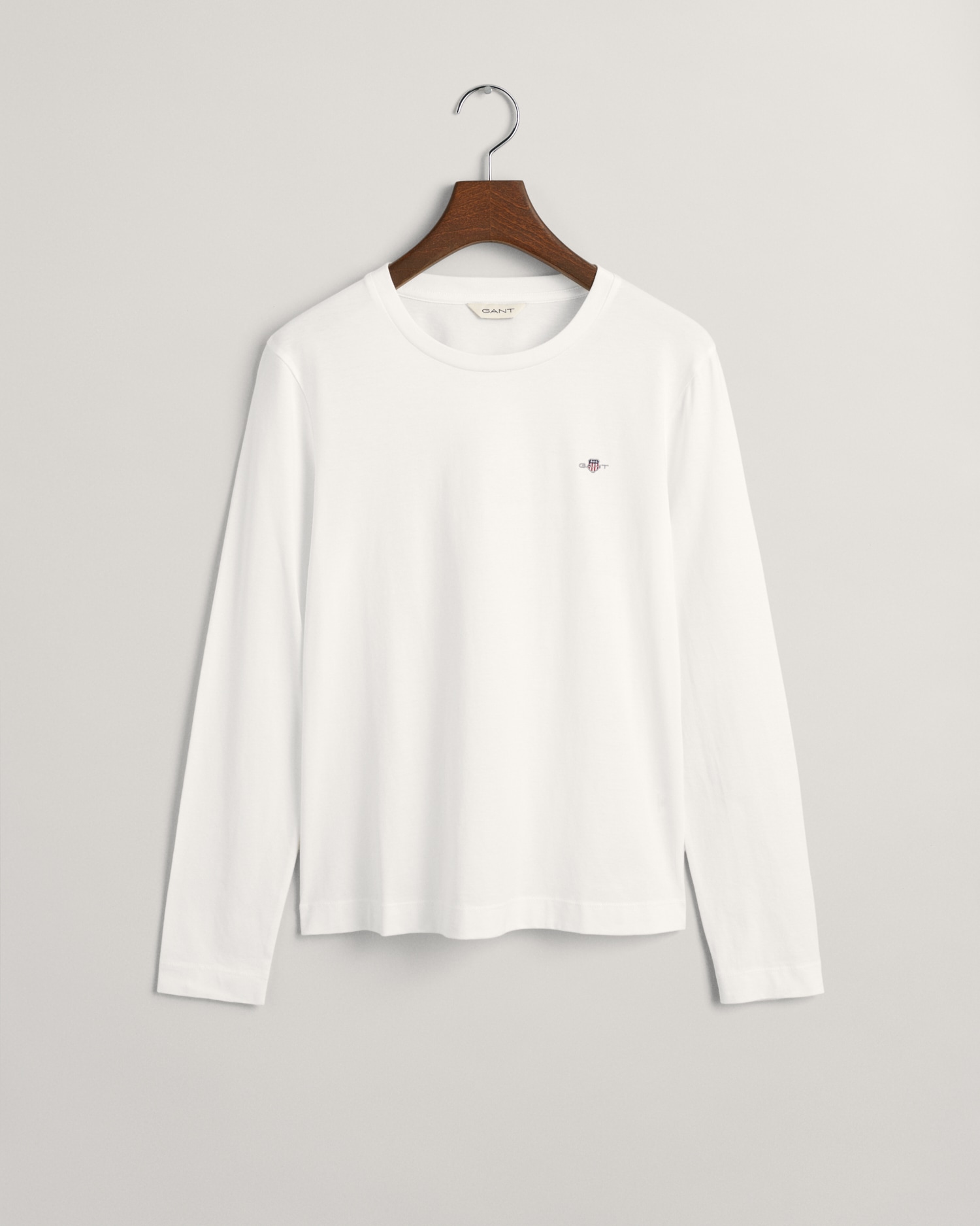 Gant Langarmshirt »REG SHIELD LS T-SHIRT« kleine Logostickerei auf der Brust