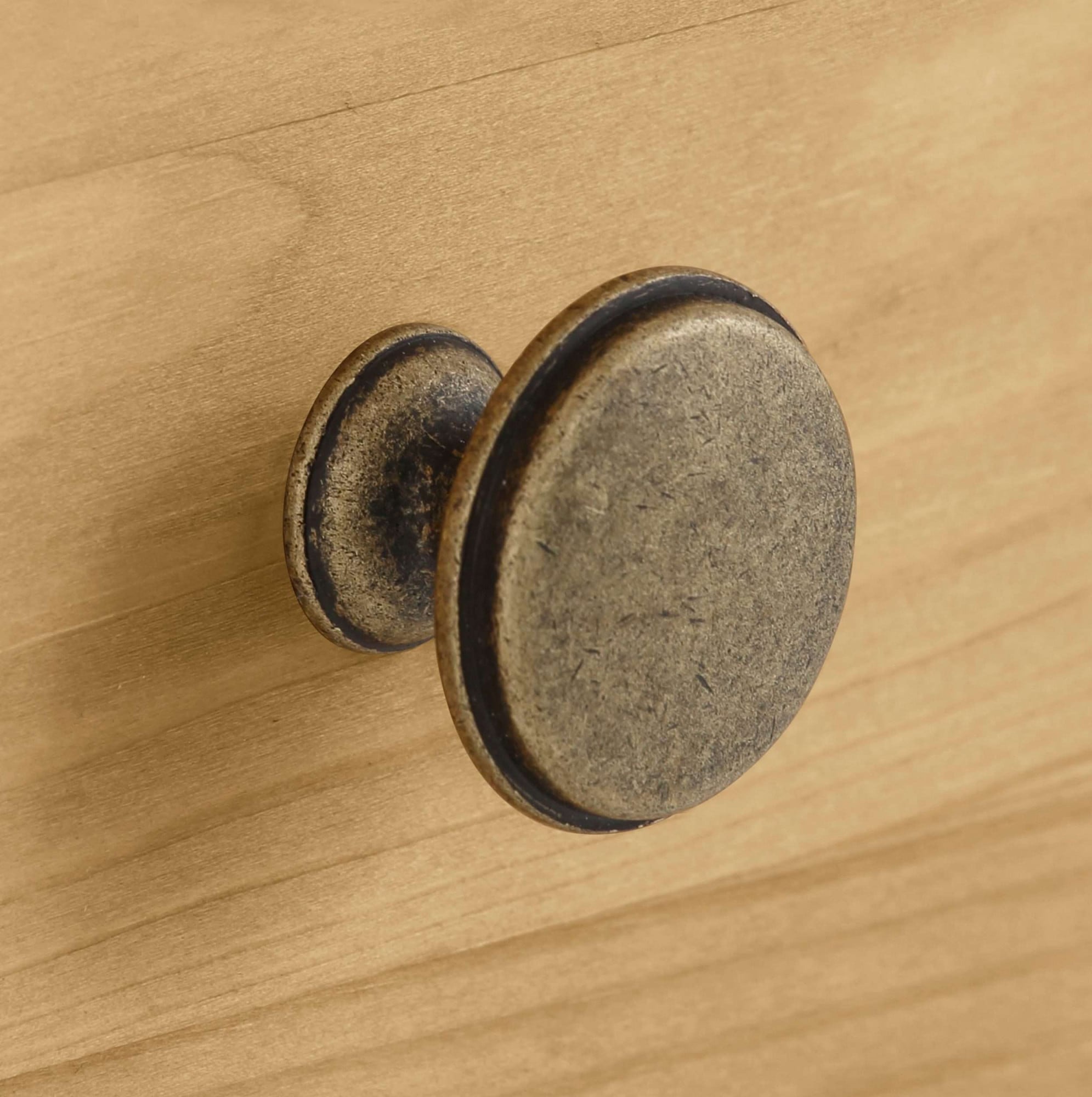 GOODproduct Nachtkommode »Rauna, Landhausstil, edles Design mit Lamellen und Kassetten, 2 Farben« B/H/T  56/69/39cm,  FSC® zertifiziertes Kieferholz, massive Qualität mit viel Stauraum