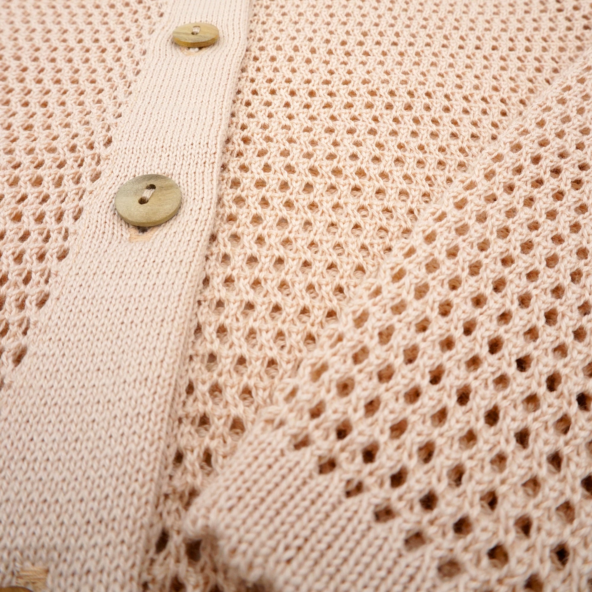 MAXIMO Veste en tricot 1 Muschelrosa, Ajour-Strick, Holzknöpfe, Baby, Festiv