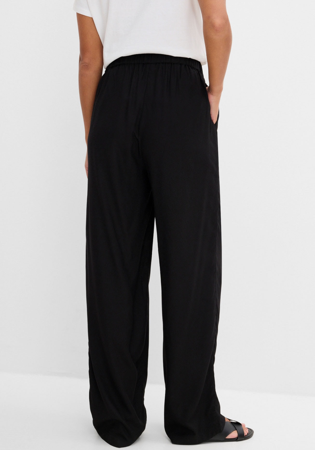 bonprix Pantalon à enfiler  en viscose, matière légère, jambes larges, coupe ample
