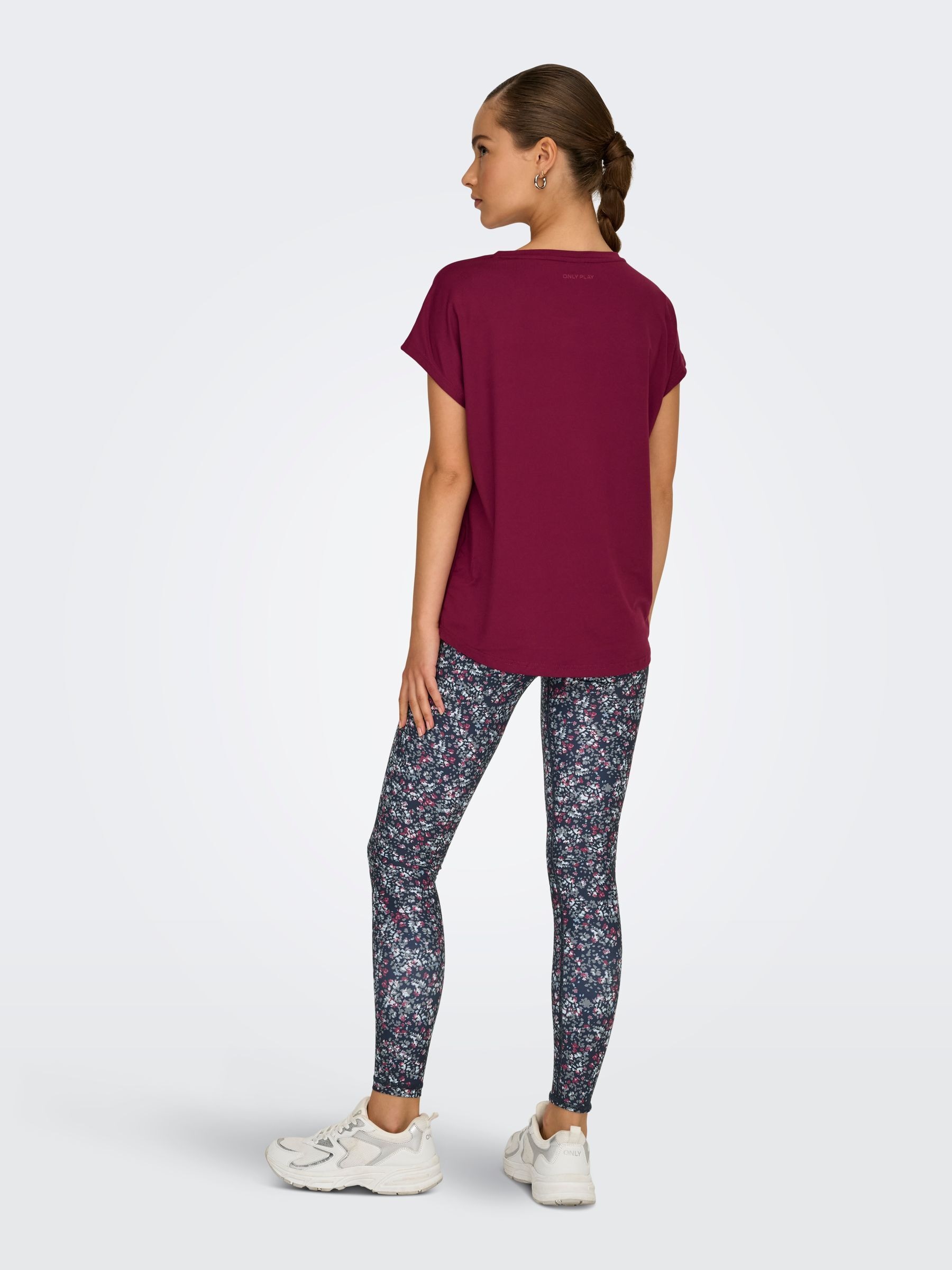 ONLY Play Trainingsshirt »ONPAUBREE SS LOOSE TRAIN TEE - NOOS«