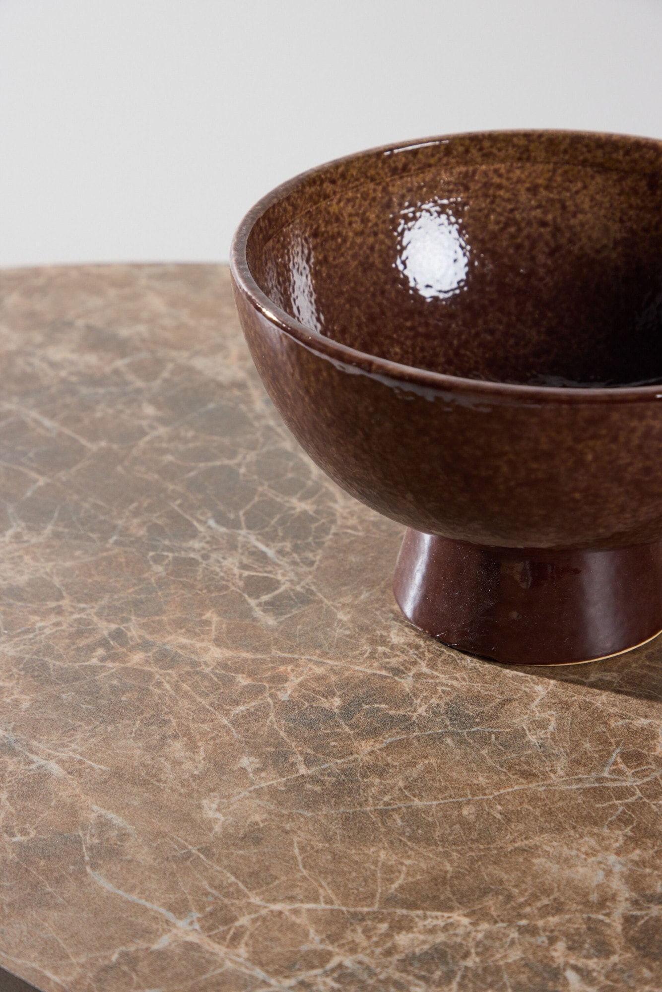 Venture Home Table basse »Bristol, ovaler Couchtisch 120 × 60 cm in Mocca mit grauer Steinoptik« Table basse, MDF, papier 3D, ovale, contrastée, raffinée