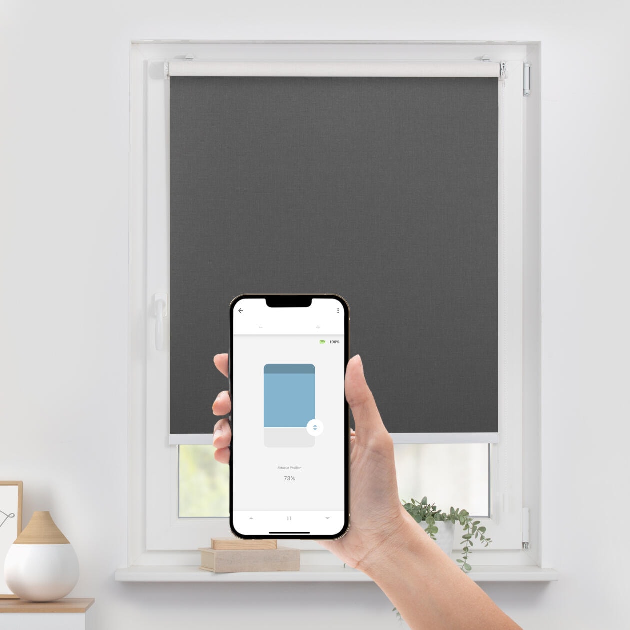 LICHTBLICK ORIGINAL Store à enrouleur »Klemmfix, ohne Bohren« verdunkelnd Avec perçage / sans perçage suspendu librement Steuerbar mit Bluetooth-App, integrierter Elektromotor und Akku