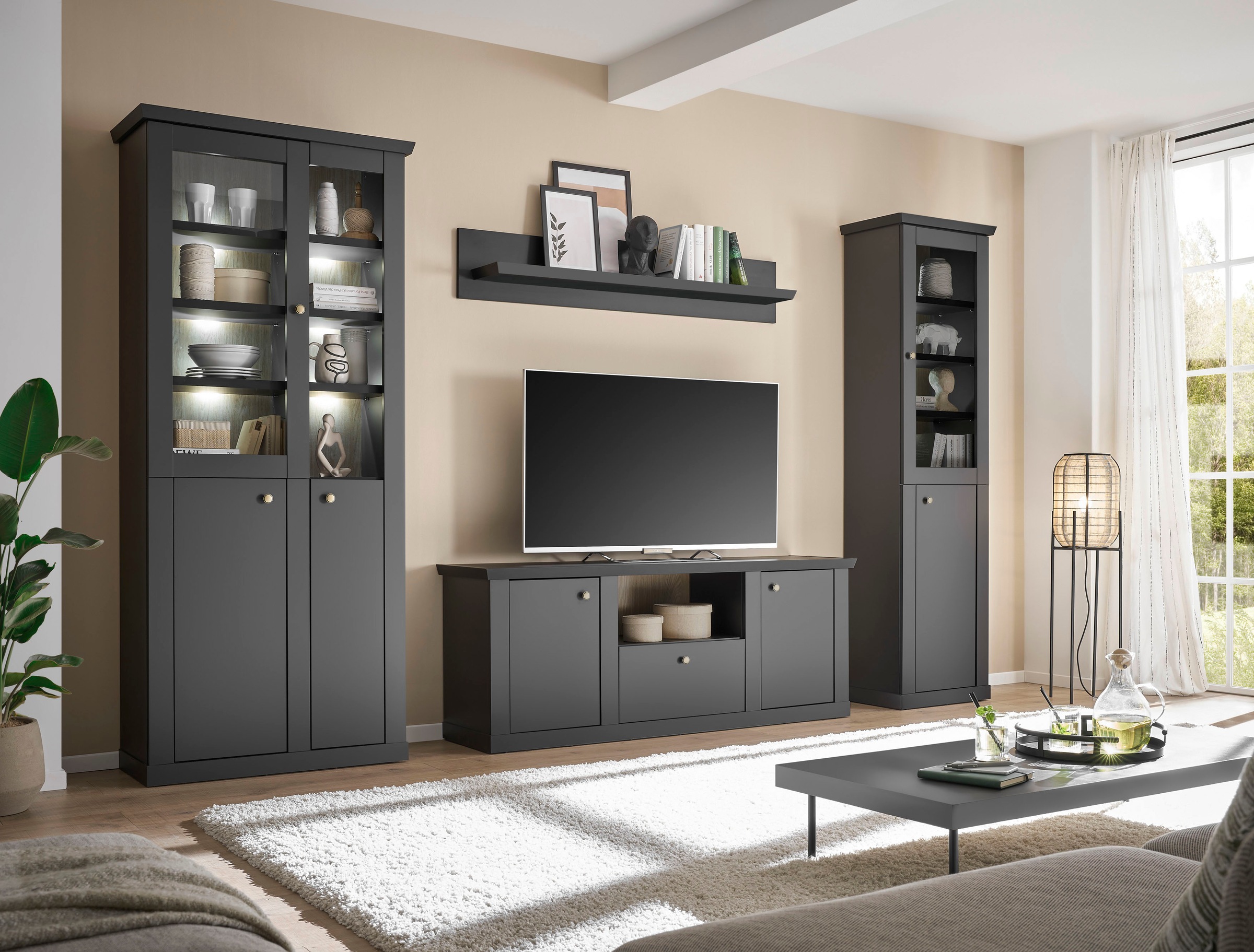 Home affaire Vitrine »Lincoln, Hochschrank im Landhausstil, moderne Glasvitrine« edles Design, messingfarbene Knopfgriffe, vielseitig einsetzbar