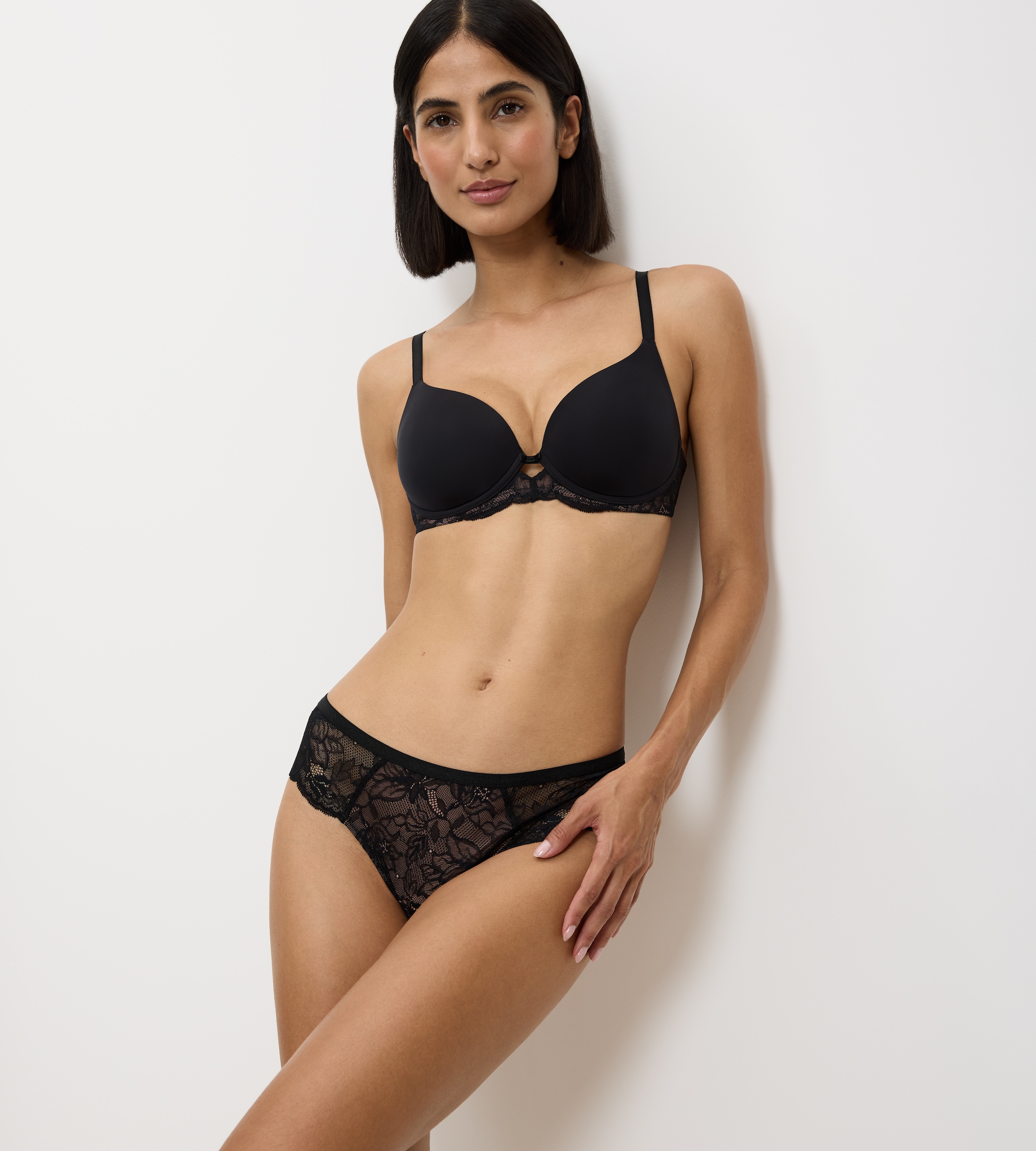 Triumph Soutien-gorge à armatures »Amourette Charm WHP01« mit Stretch-Spitze und nahtlos vorgeformten Cups
