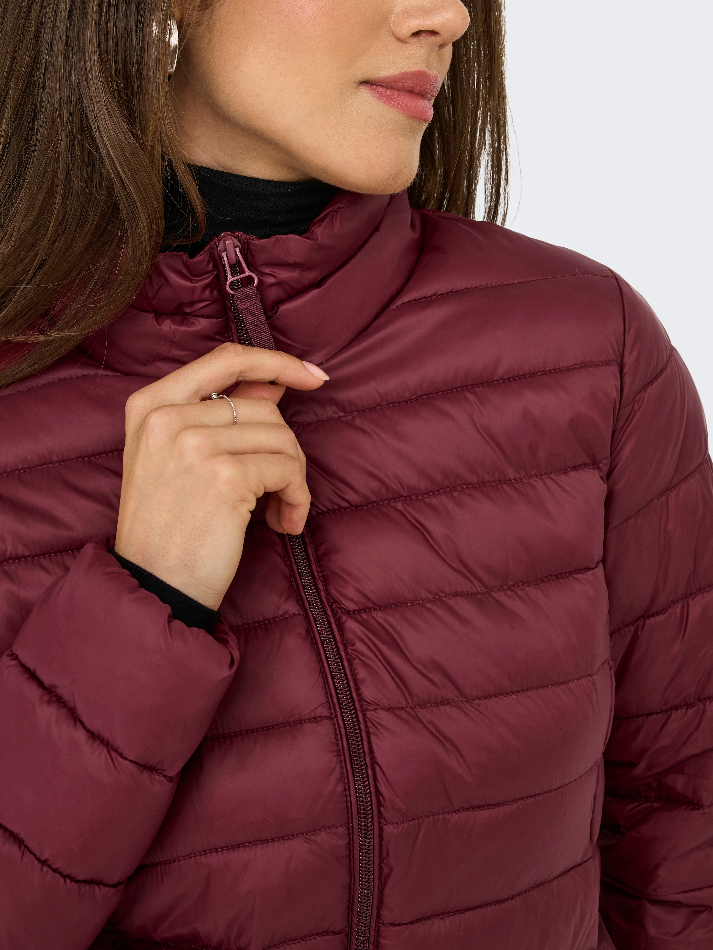 ONLY Outdoorjacke »ONLTAHIA LW QUILTED JACKET OTW NOOS« ohne Kapuze