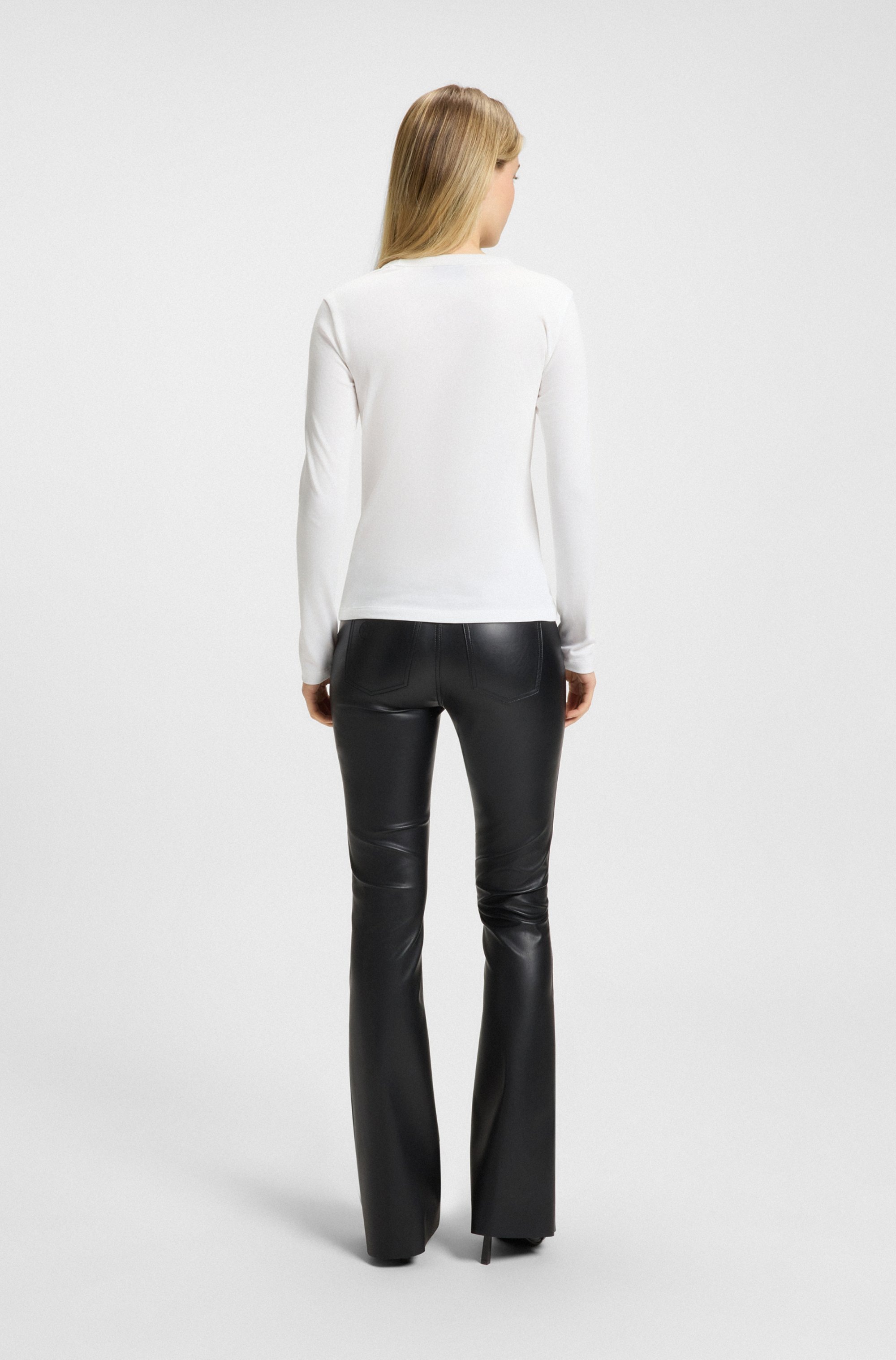 HUGO Blue T-shirt à manches longues »Daliria« mit Label-Badge mit HAPPY HUGO Logo