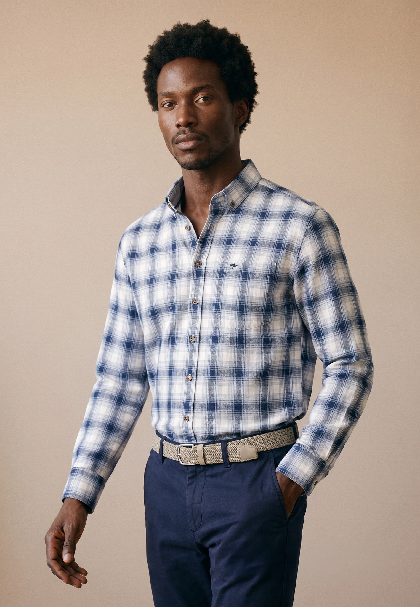 FYNCH-HATTON Chemise à carreaux avec col boutonné